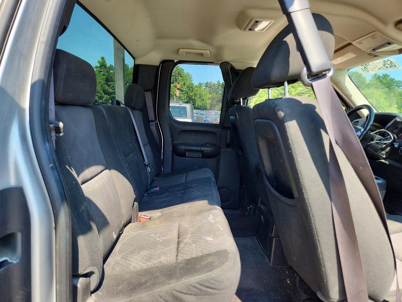 2012 Chevrolet Silverado K1500 Lt Silver vin: 1GCRKSE71CZ113183