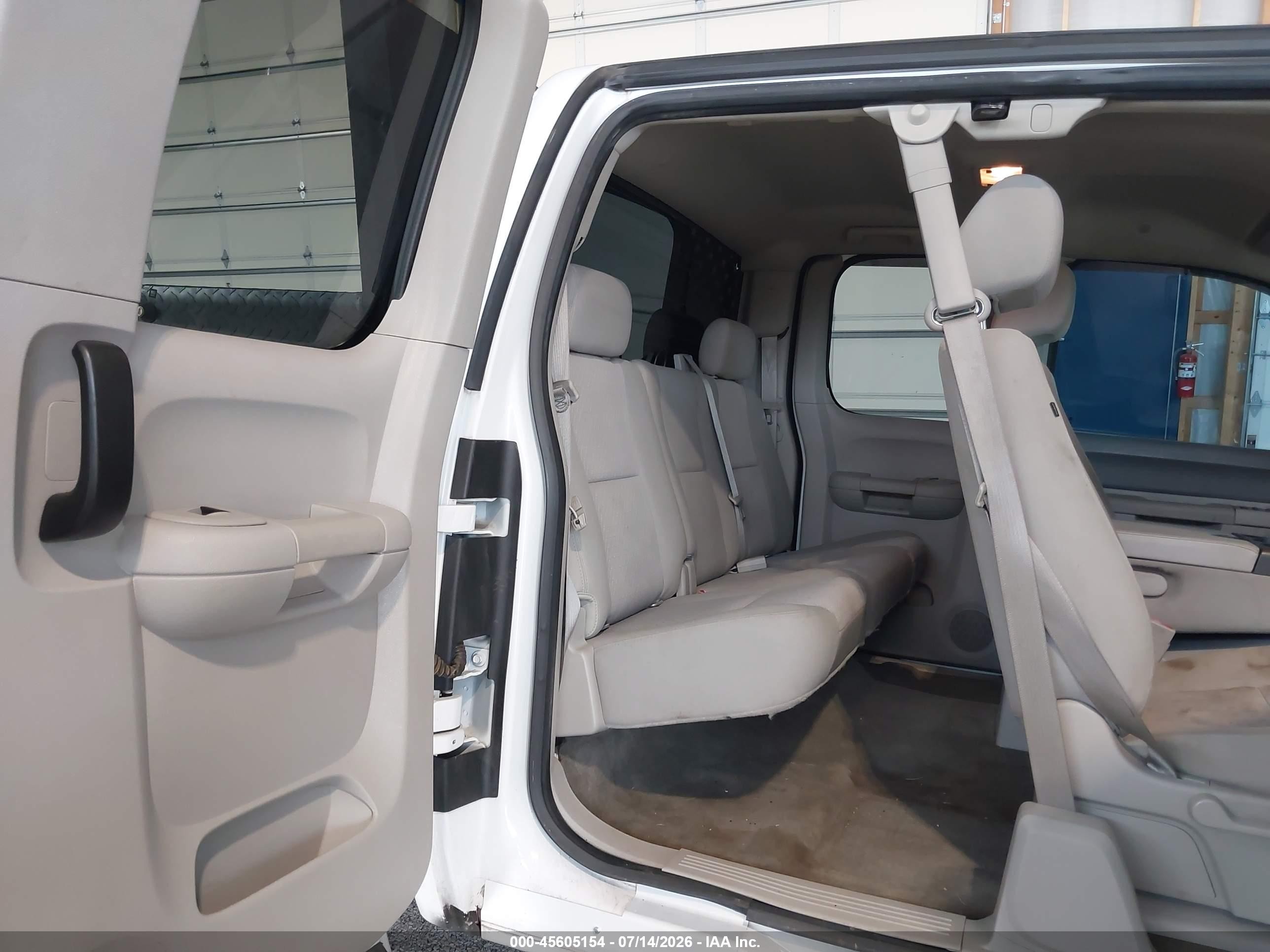2012 Chevrolet Silverado 1500 Lt White vin: 1GCRKSE71CZ167311