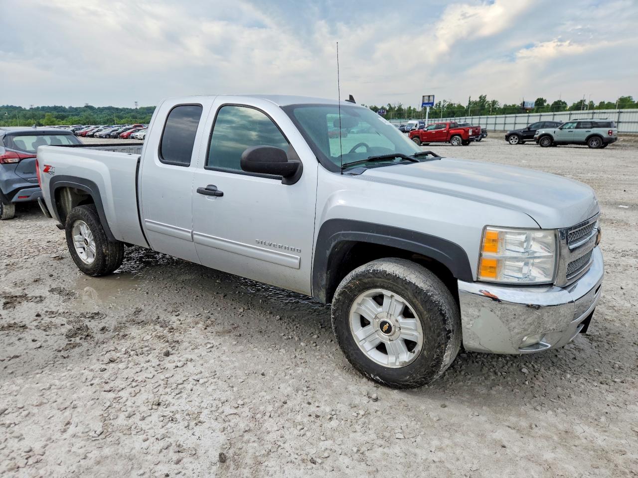 2012 Chevrolet Silverado K1500 Lt Silver vin: 1GCRKSE72CZ126895