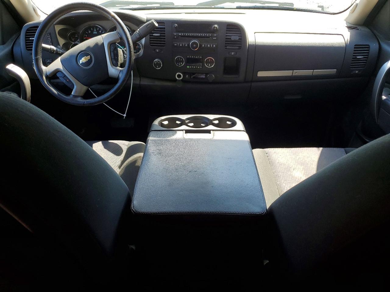 2013 Chevrolet Silverado K1500 Lt Серебряный vin: 1GCRKSE73DZ298466