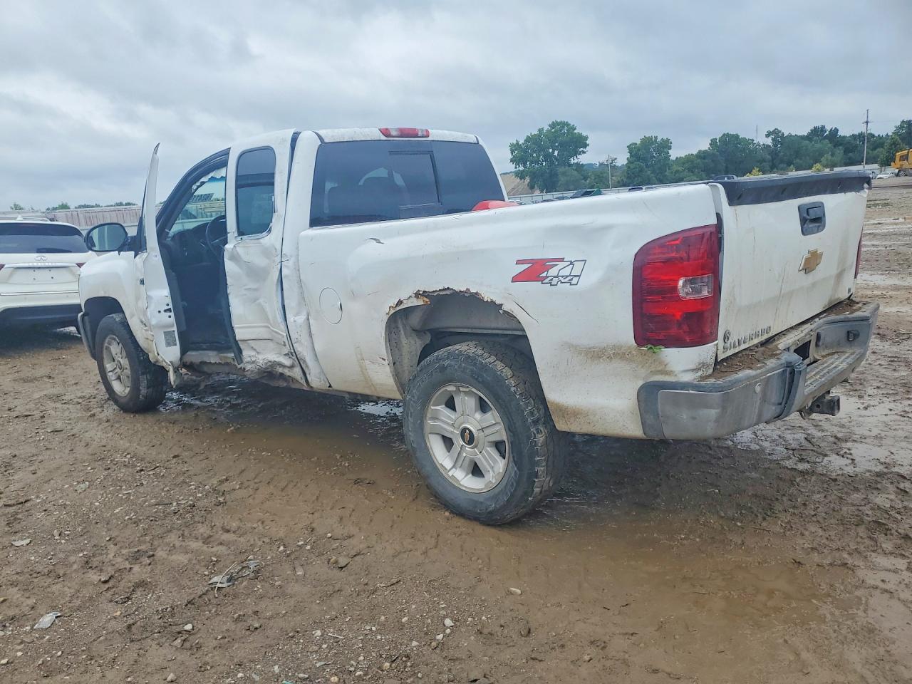 2013 Chevrolet Silverado K1500 Lt White vin: 1GCRKSE73DZ333989