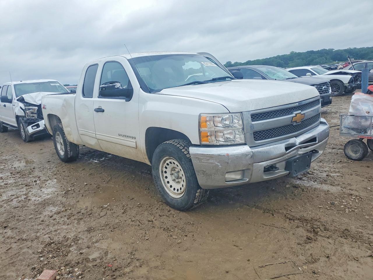 2013 Chevrolet Silverado K1500 Lt White vin: 1GCRKSE73DZ333989