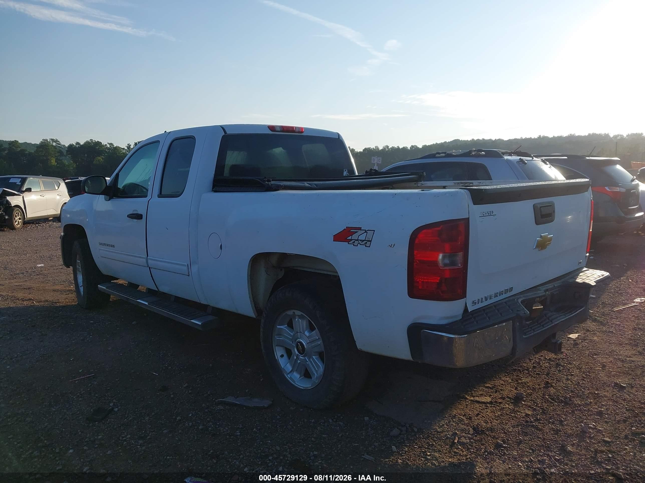 2013 Chevrolet Silverado 1500 Lt White vin: 1GCRKSE74DZ363180