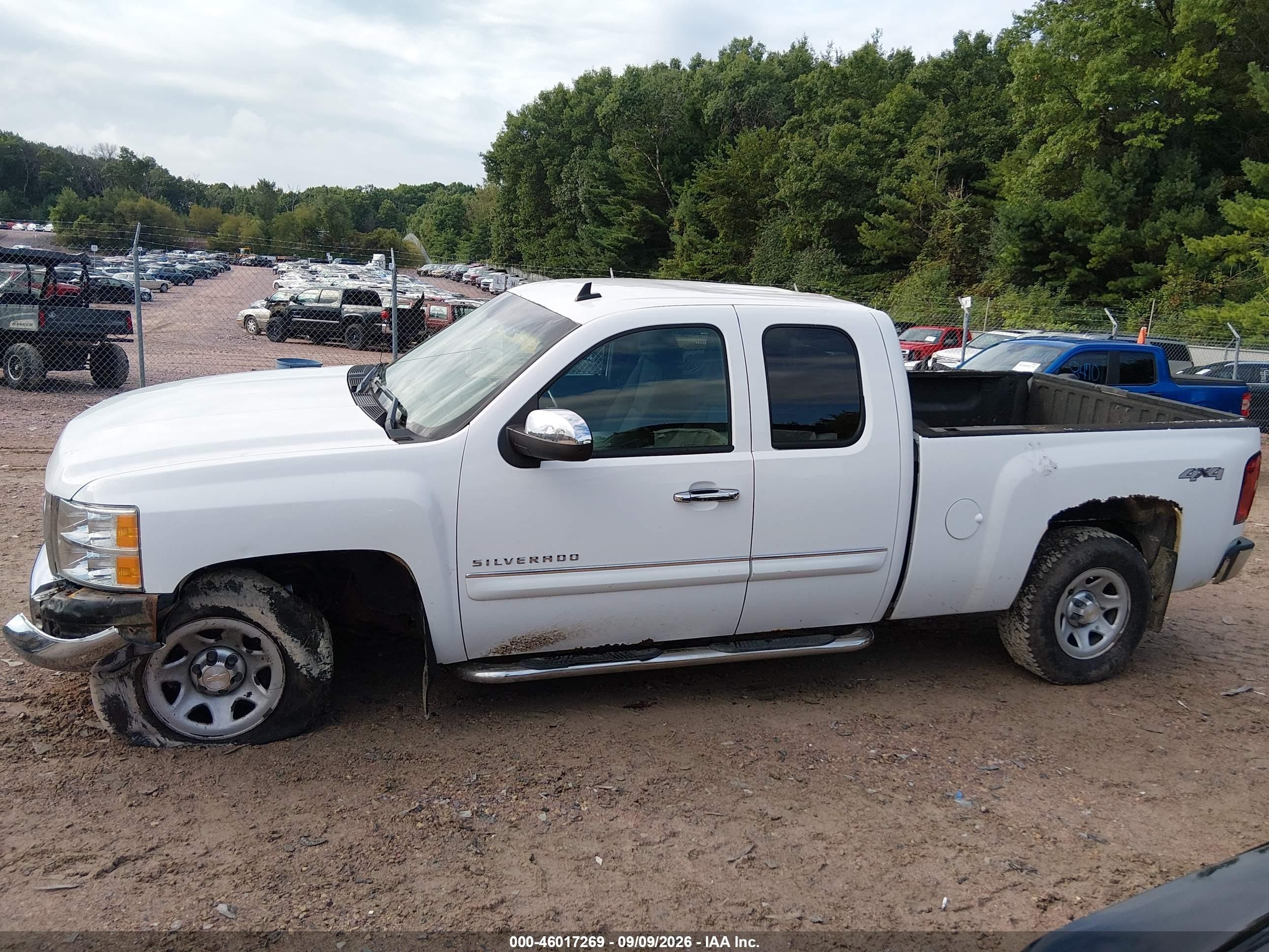 2012 Chevrolet Silverado 1500 Lt White vin: 1GCRKSE75CZ121187