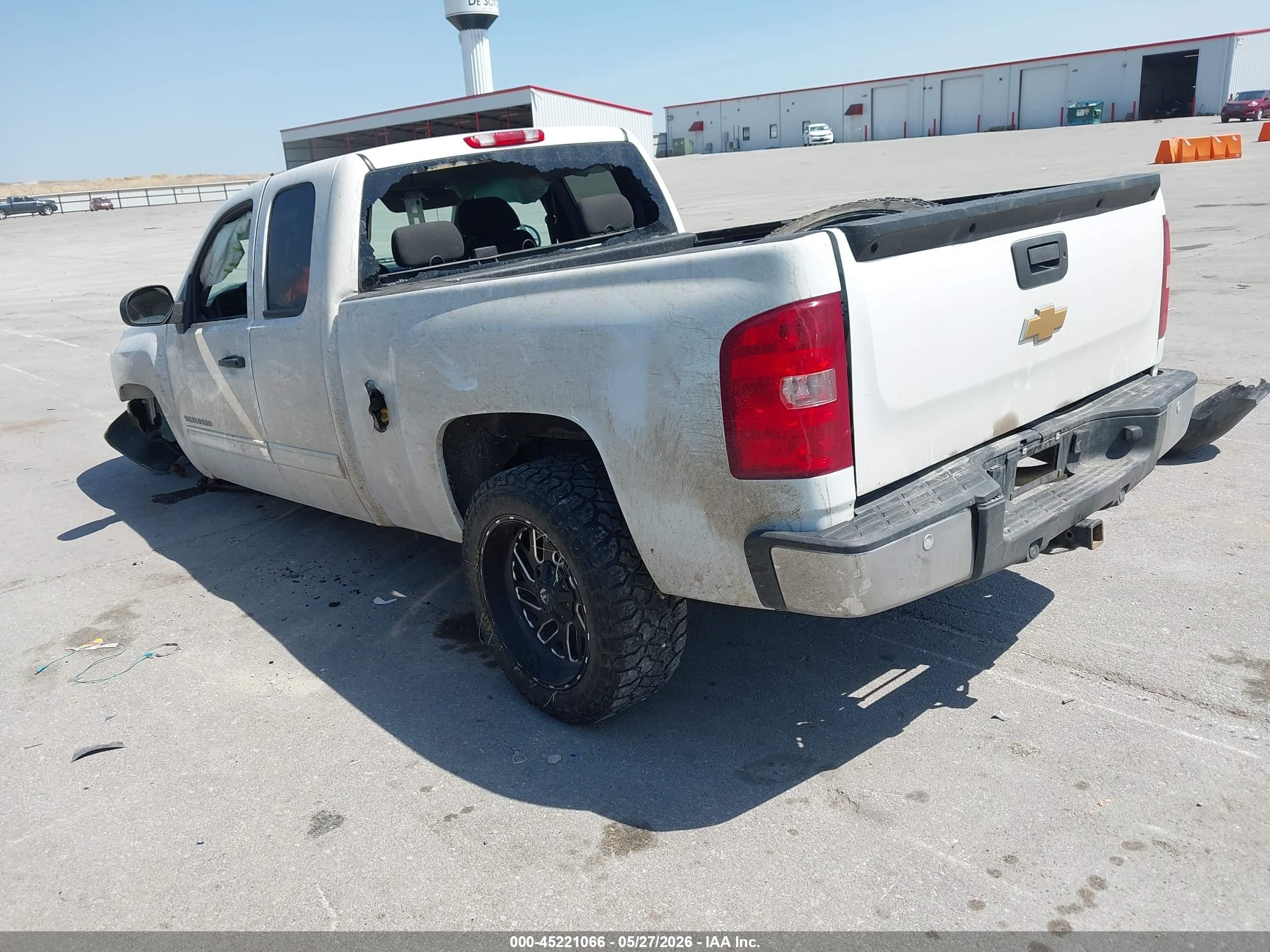 2013 Chevrolet Silverado 1500 Lt White vin: 1GCRKSE75DZ224711