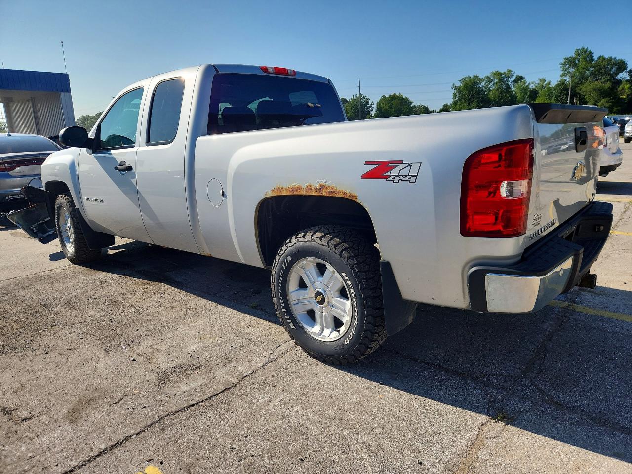 2013 Chevrolet Silverado K1500 Lt Серебряный vin: 1GCRKSE76DZ339074