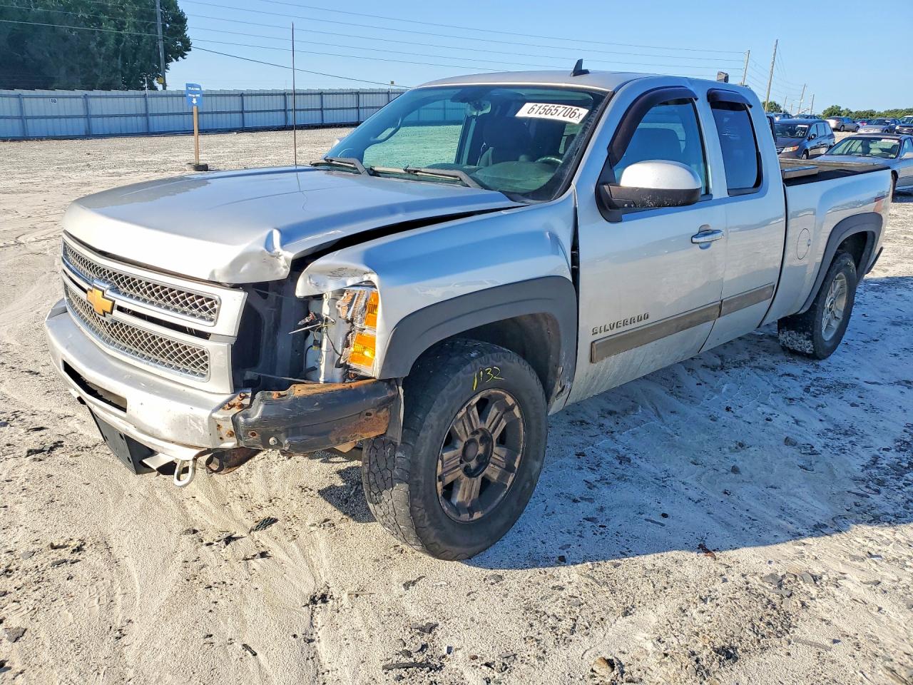 2013 Chevrolet Silverado K1500 Lt Silver vin: 1GCRKSE77DZ127347
