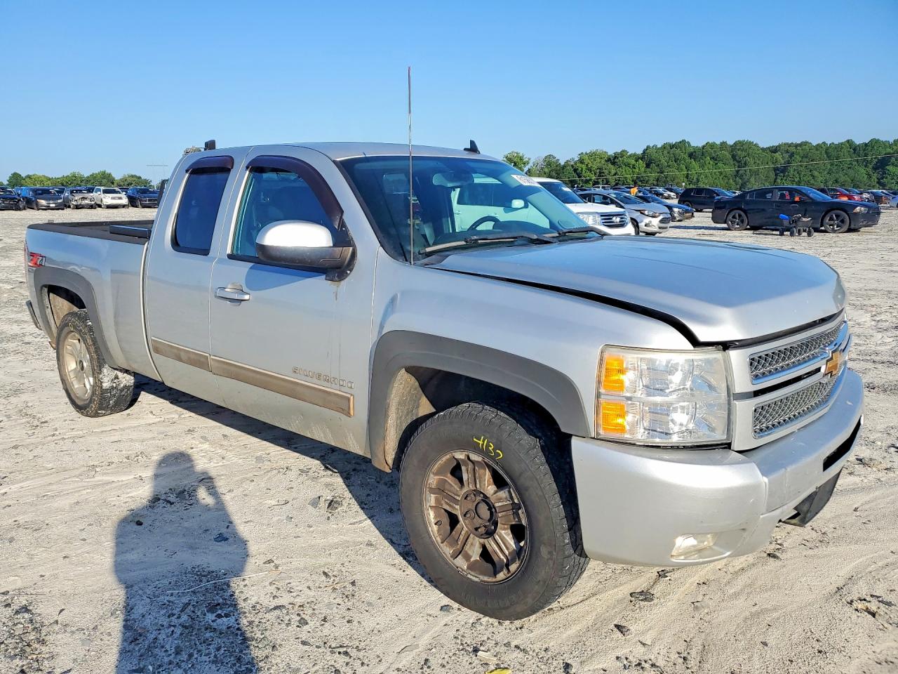 2013 Chevrolet Silverado K1500 Lt Silver vin: 1GCRKSE77DZ127347
