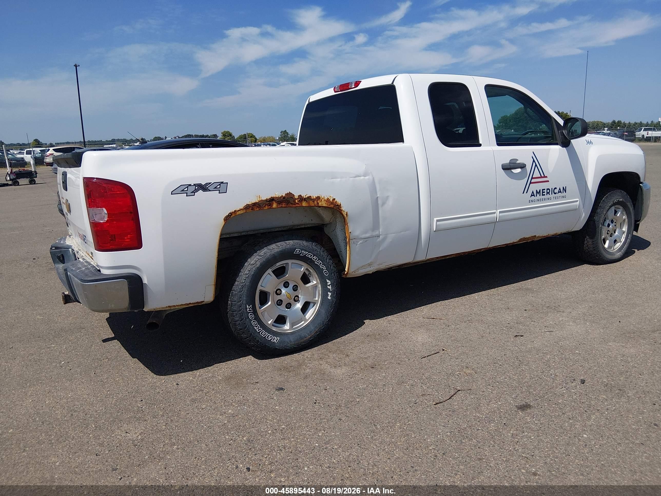 2013 Chevrolet Silverado 1500 Lt White vin: 1GCRKSE77DZ239811