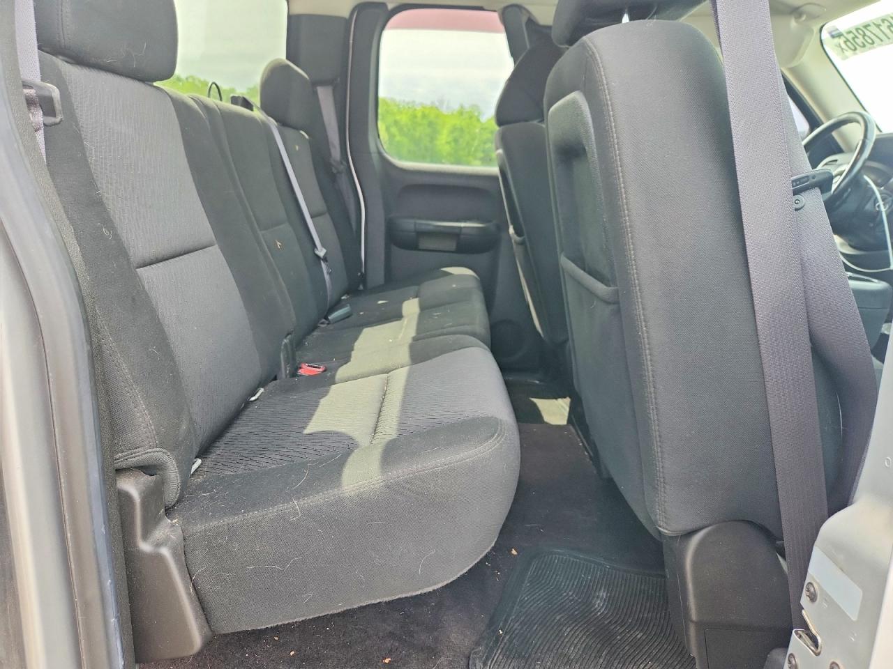2012 Chevrolet Silverado 1500 Silver vin: 1GCRKSE7XCZ135375