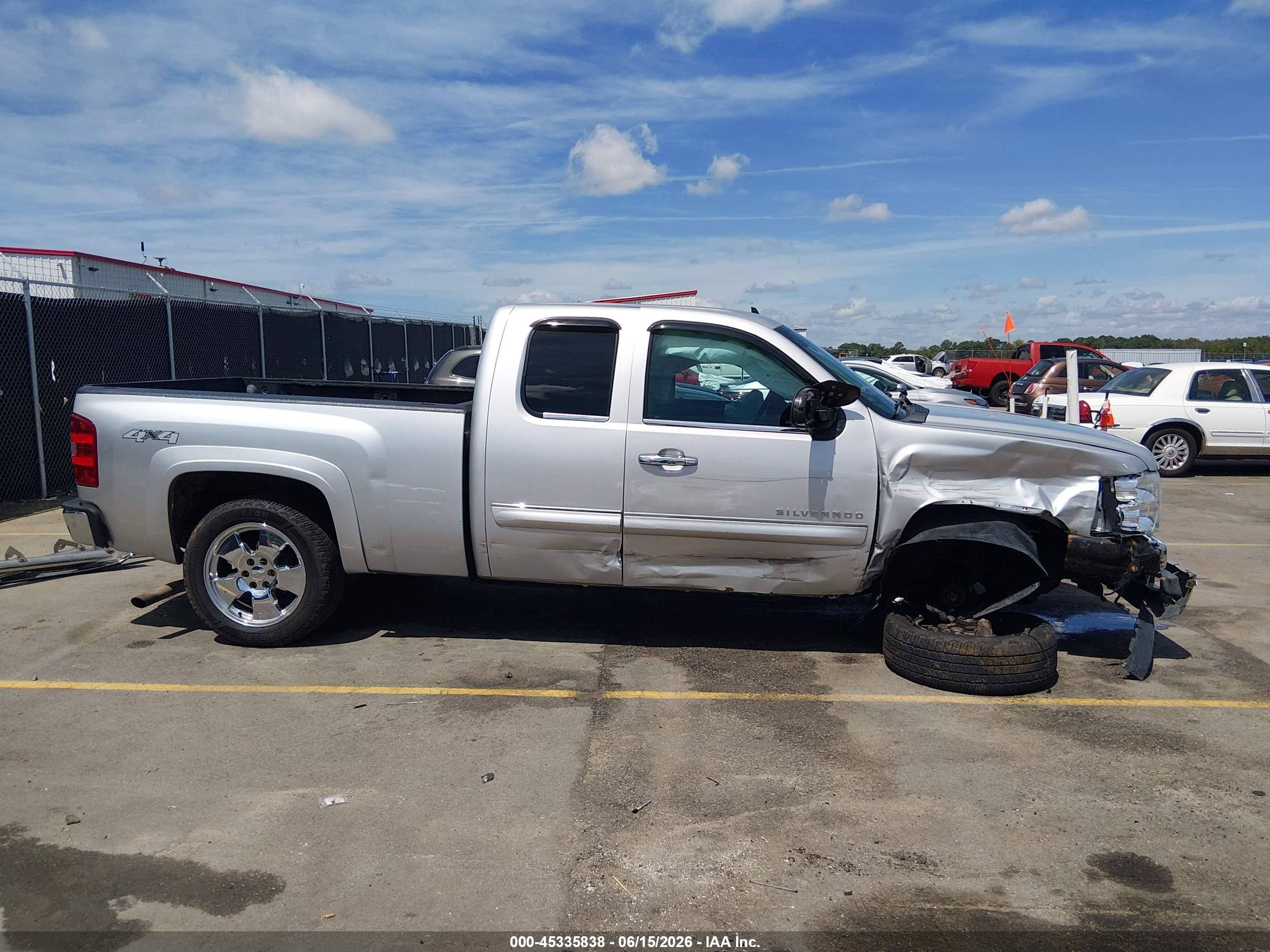 2012 Chevrolet Silverado 1500 Lt Silver vin: 1GCRKSE7XCZ208552