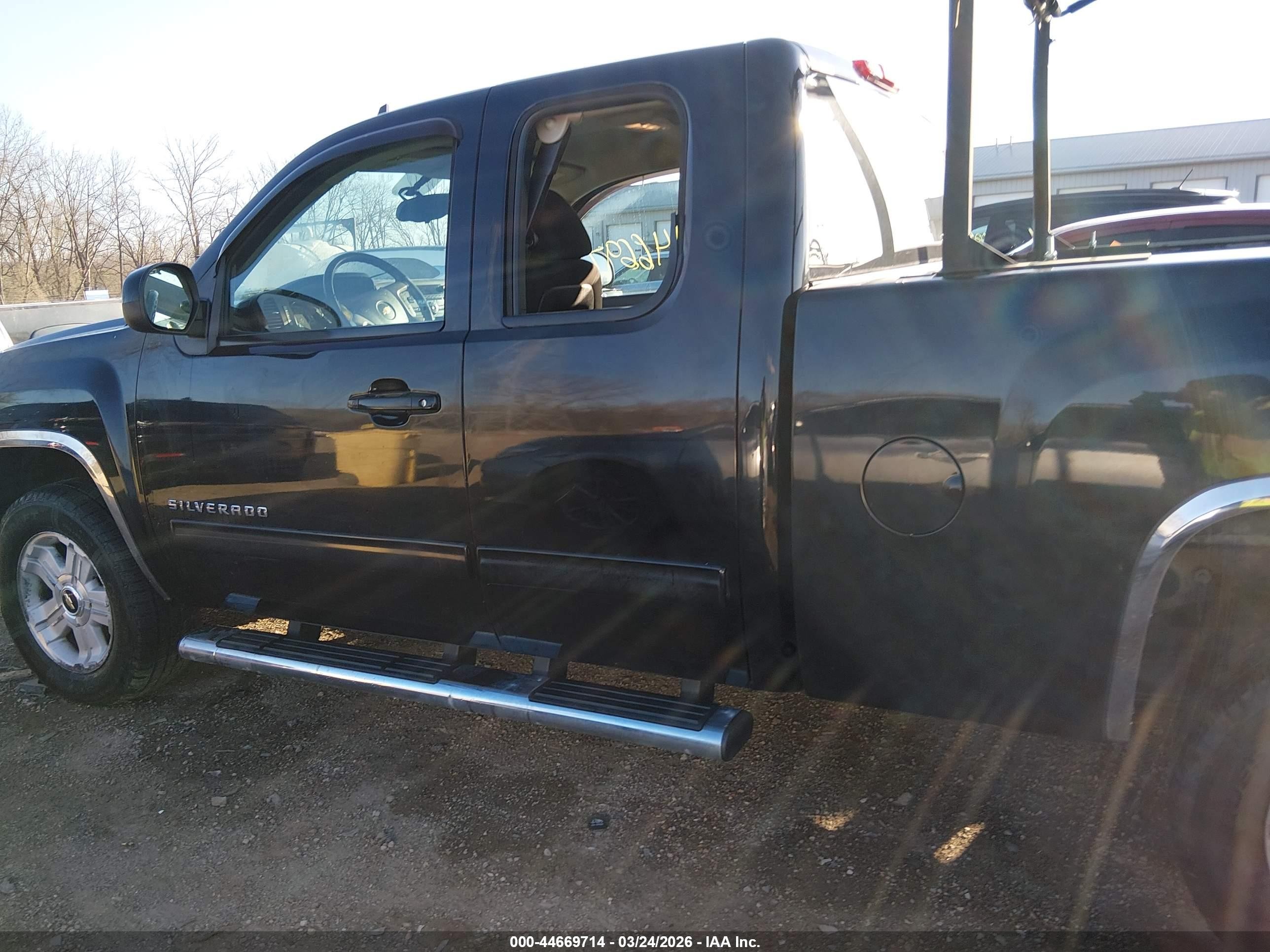 2013 Chevrolet Silverado 1500 Lt Черный vin: 1GCRKSE7XDZ157944