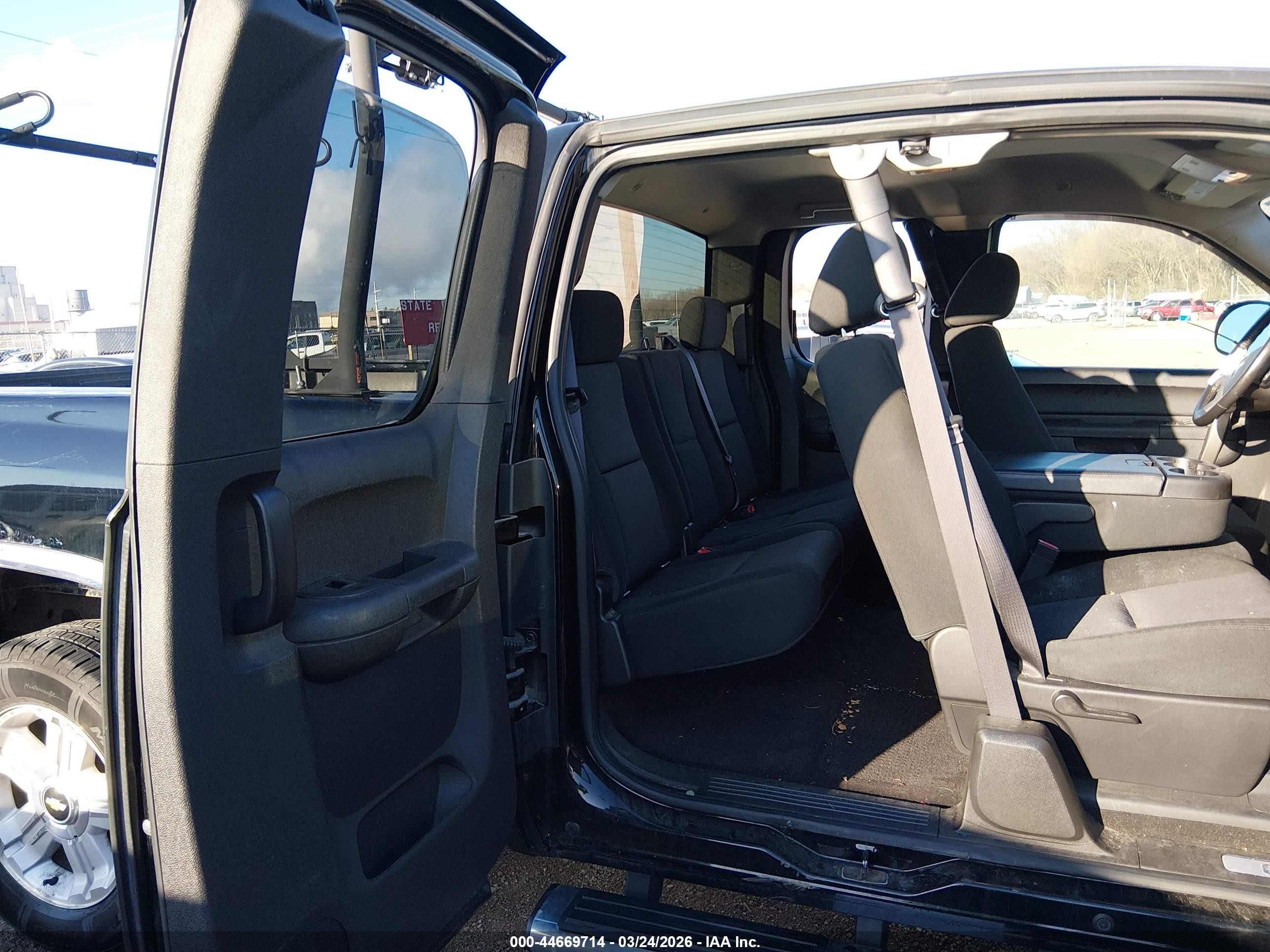 2013 Chevrolet Silverado 1500 Lt Черный vin: 1GCRKSE7XDZ157944