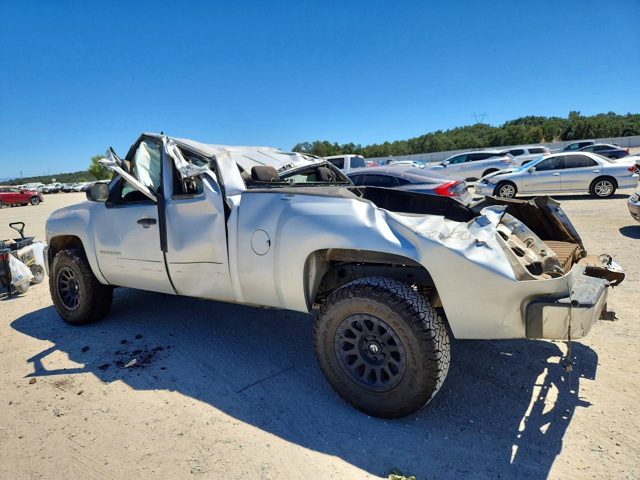 2013 Chevrolet Silverado K1500 Lt Silver vin: 1GCRKSEA6DZ327065