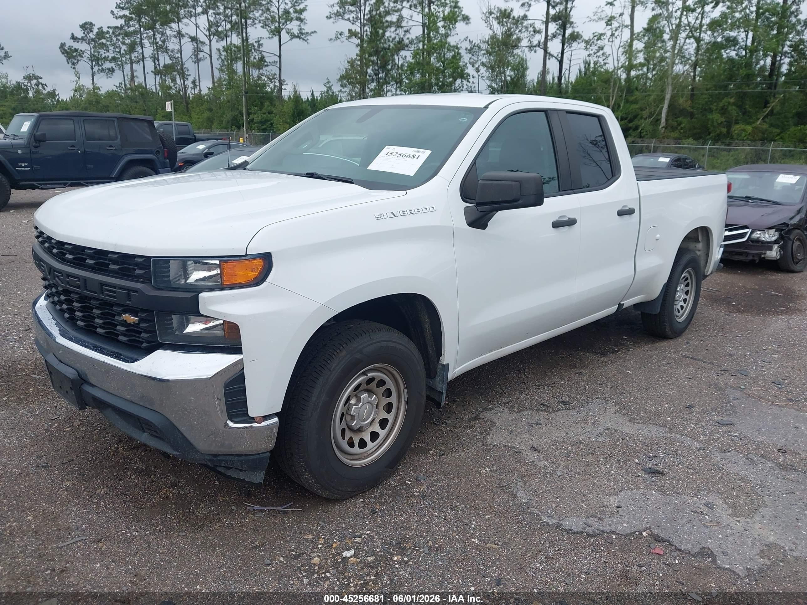 2020 Chevrolet Silverado 1500 2wd  Standard Bed Wt Белый vin: 1GCRWAEF5LZ261097