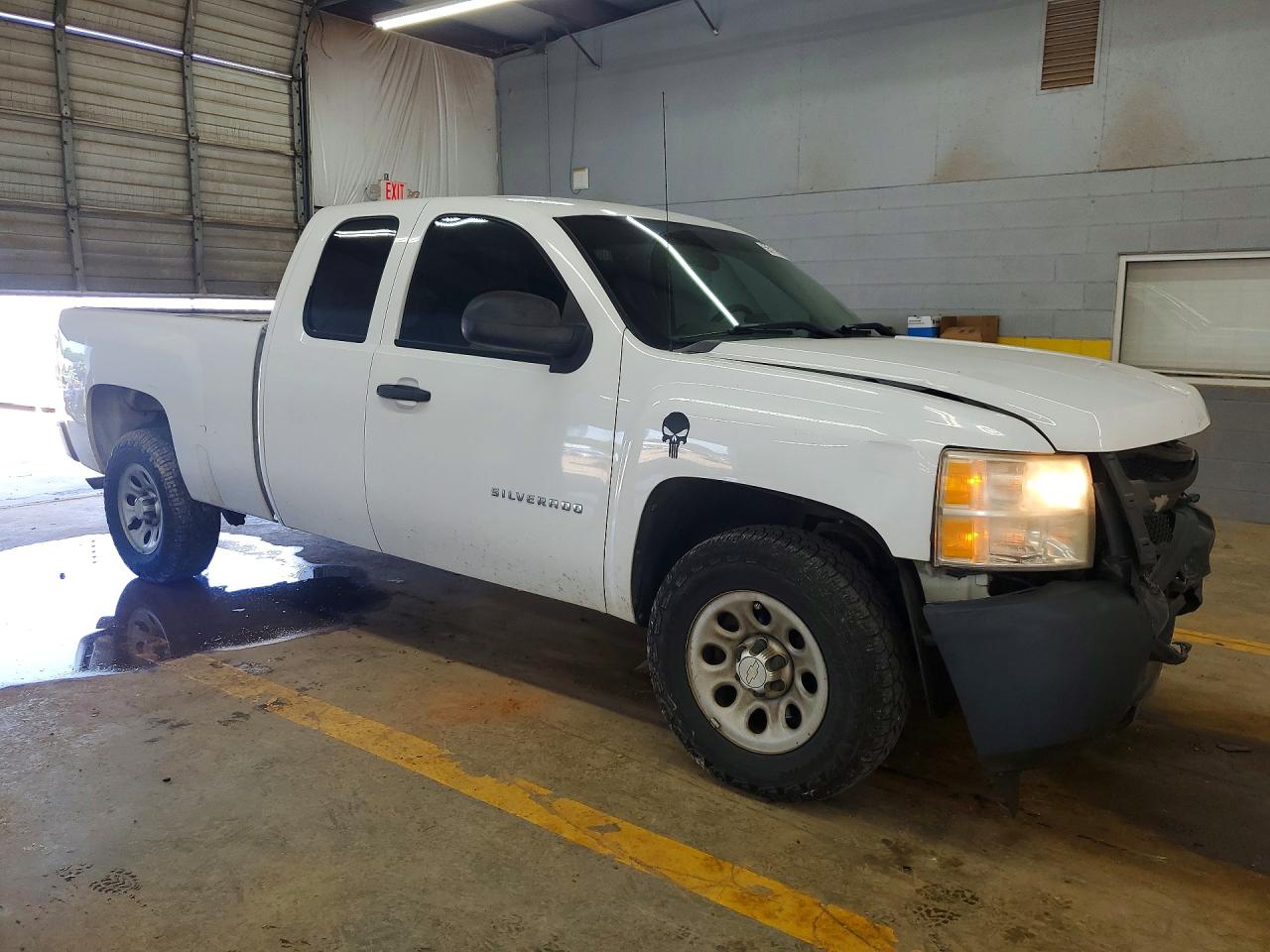 2010 Chevrolet Silverado C1500 White vin: 1GCSCPEA5AZ132582