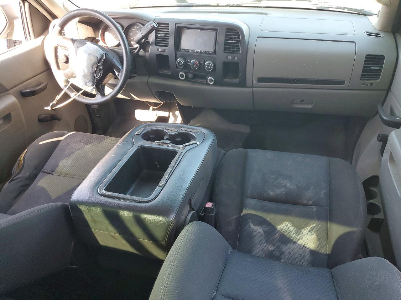 2010 Chevrolet Silverado C1500 White vin: 1GCSCPEA7AZ109580