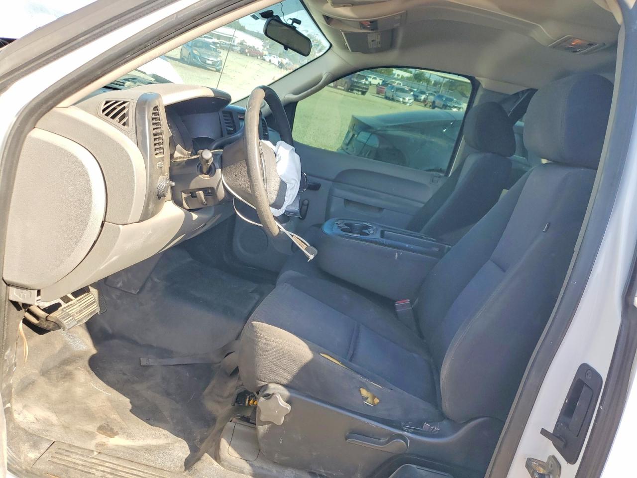 2010 Chevrolet Silverado C1500 White vin: 1GCSCPEA7AZ109580