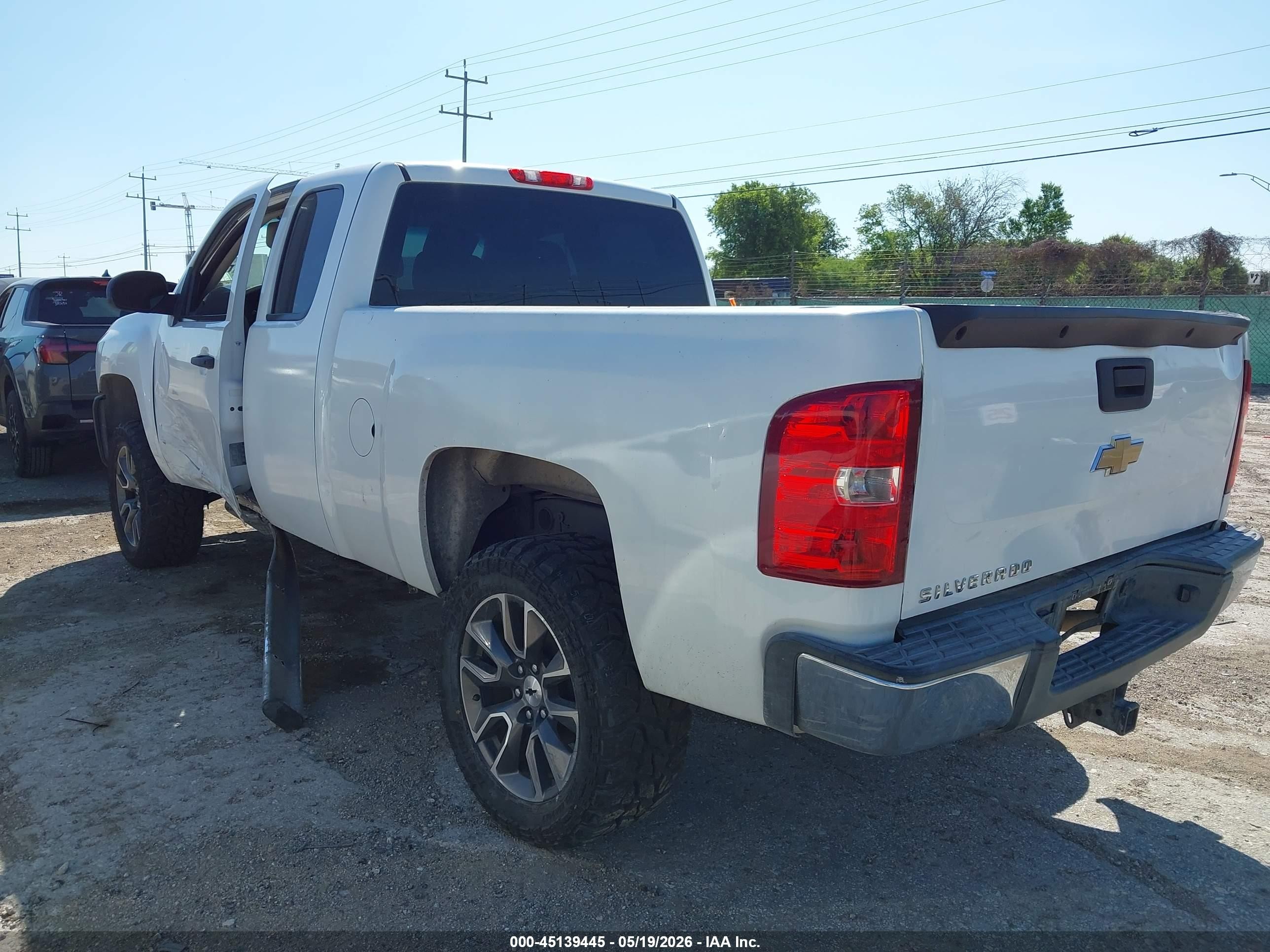 2010 Chevrolet Silverado 1500 Work Truck White vin: 1GCSCPEX0AZ248177