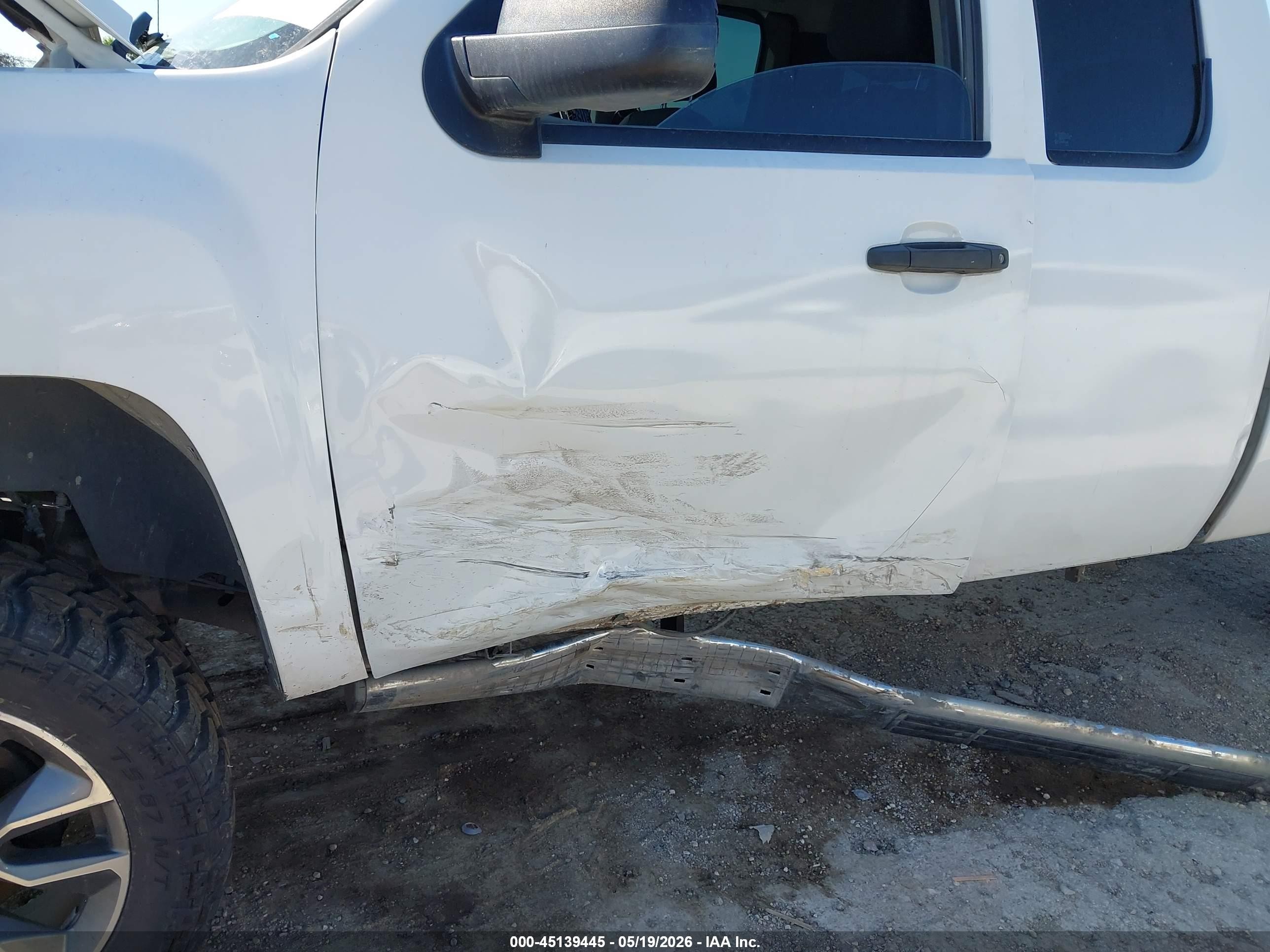 2010 Chevrolet Silverado 1500 Work Truck White vin: 1GCSCPEX0AZ248177
