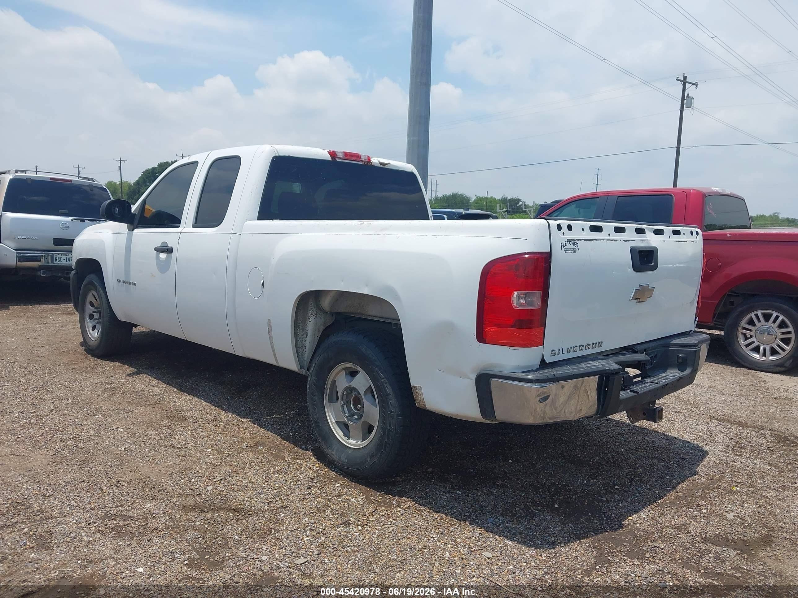 2010 Chevrolet Silverado 1500 Work Truck White vin: 1GCSCPEX3AZ245564