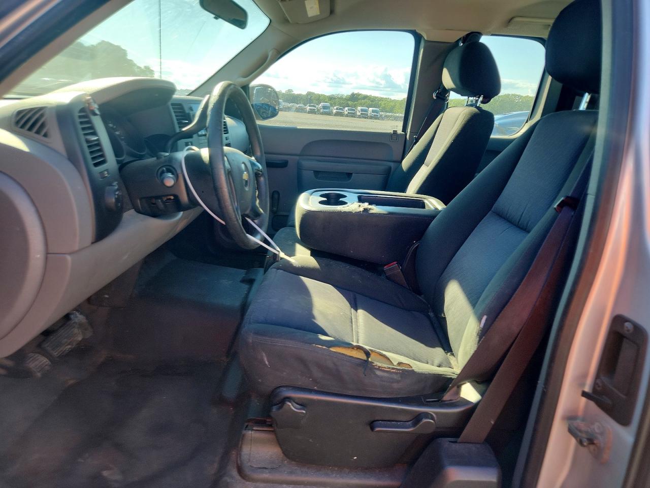 2010 Chevrolet Silverado C1500 Серебряный vin: 1GCSCPEXXAZ281994