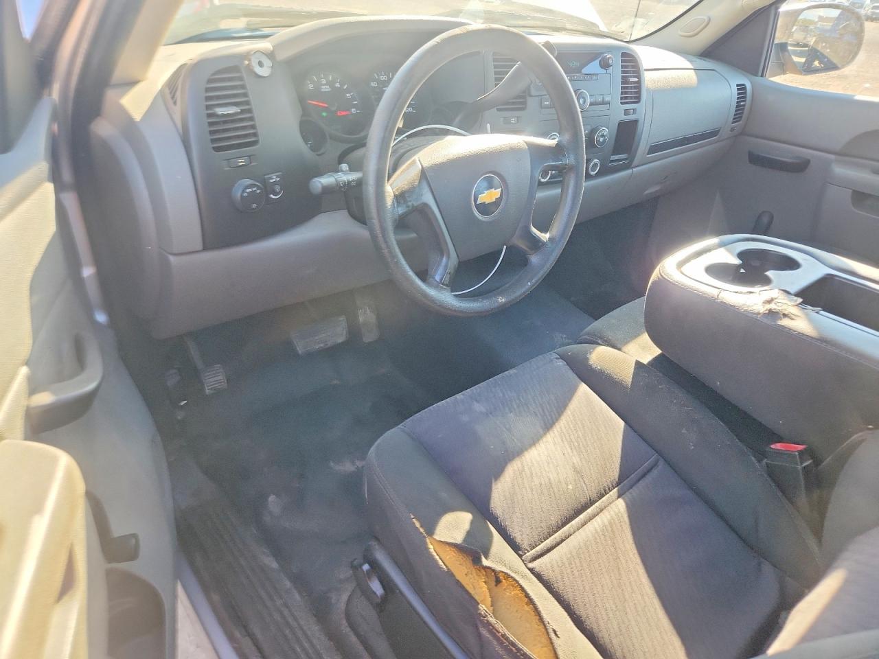 2010 Chevrolet Silverado C1500 Серебряный vin: 1GCSCPEXXAZ281994