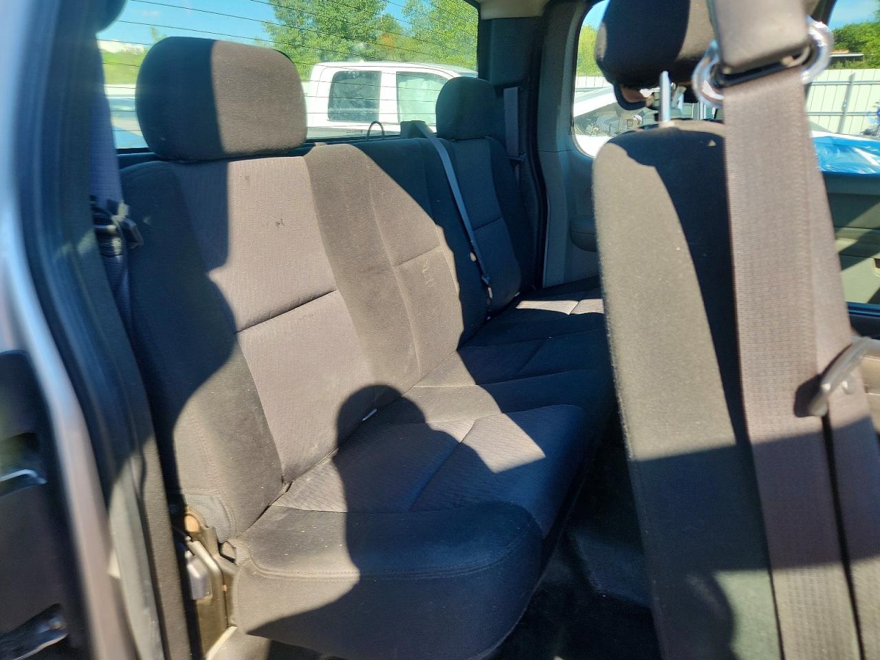 2010 Chevrolet Silverado C1500 Серебряный vin: 1GCSCPEXXAZ281994