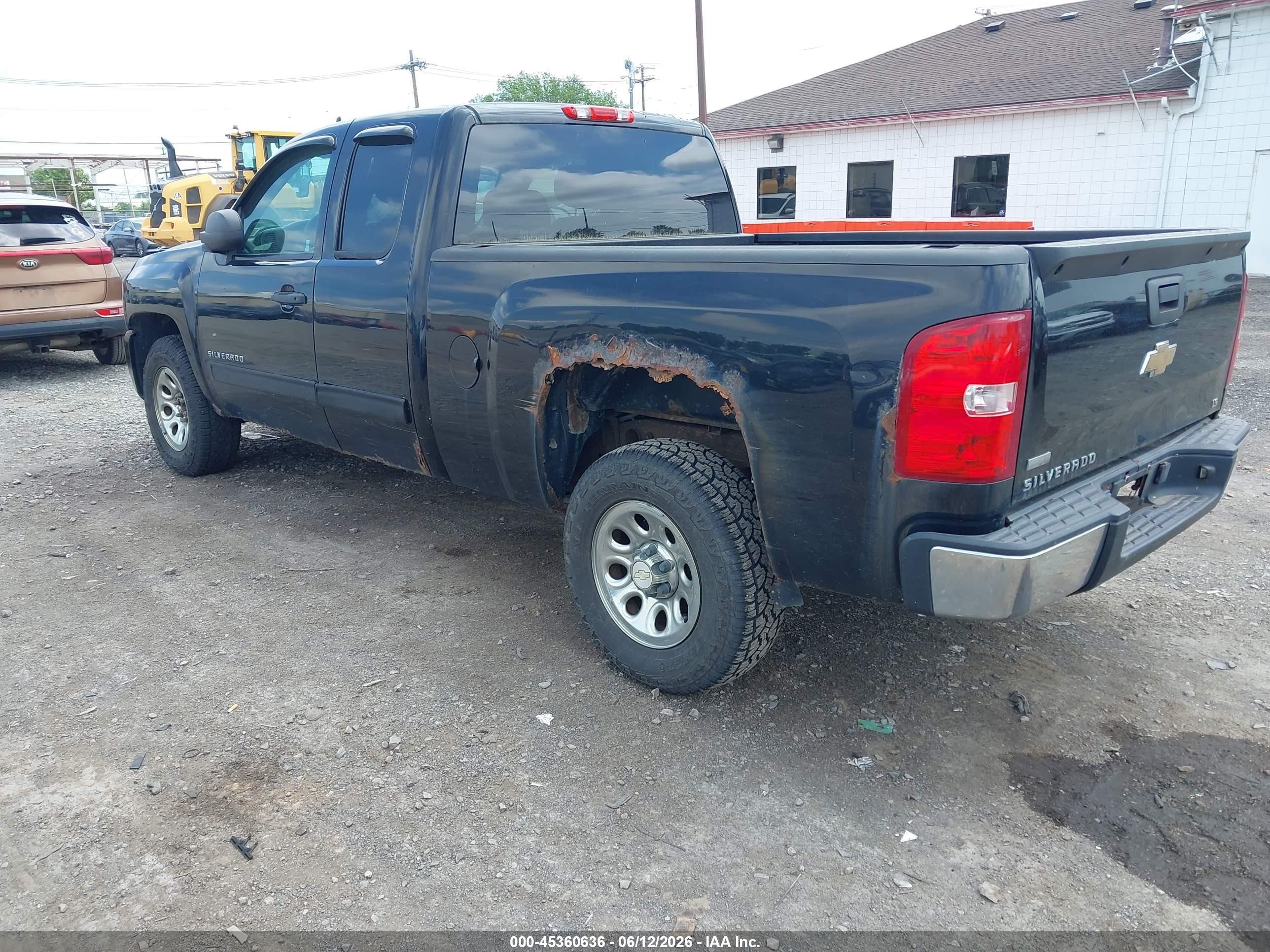 2010 Chevrolet Silverado 1500 Ls Black vin: 1GCSCREA1AZ110218