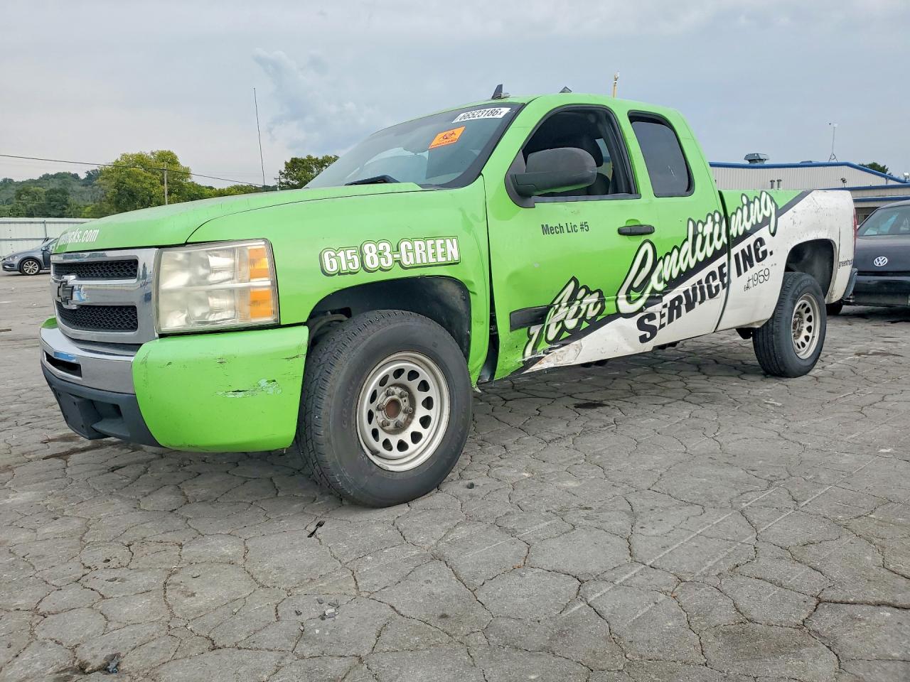 2010 Chevrolet Silverado C1500 Ls Two Tone vin: 1GCSCREA3AZ114352