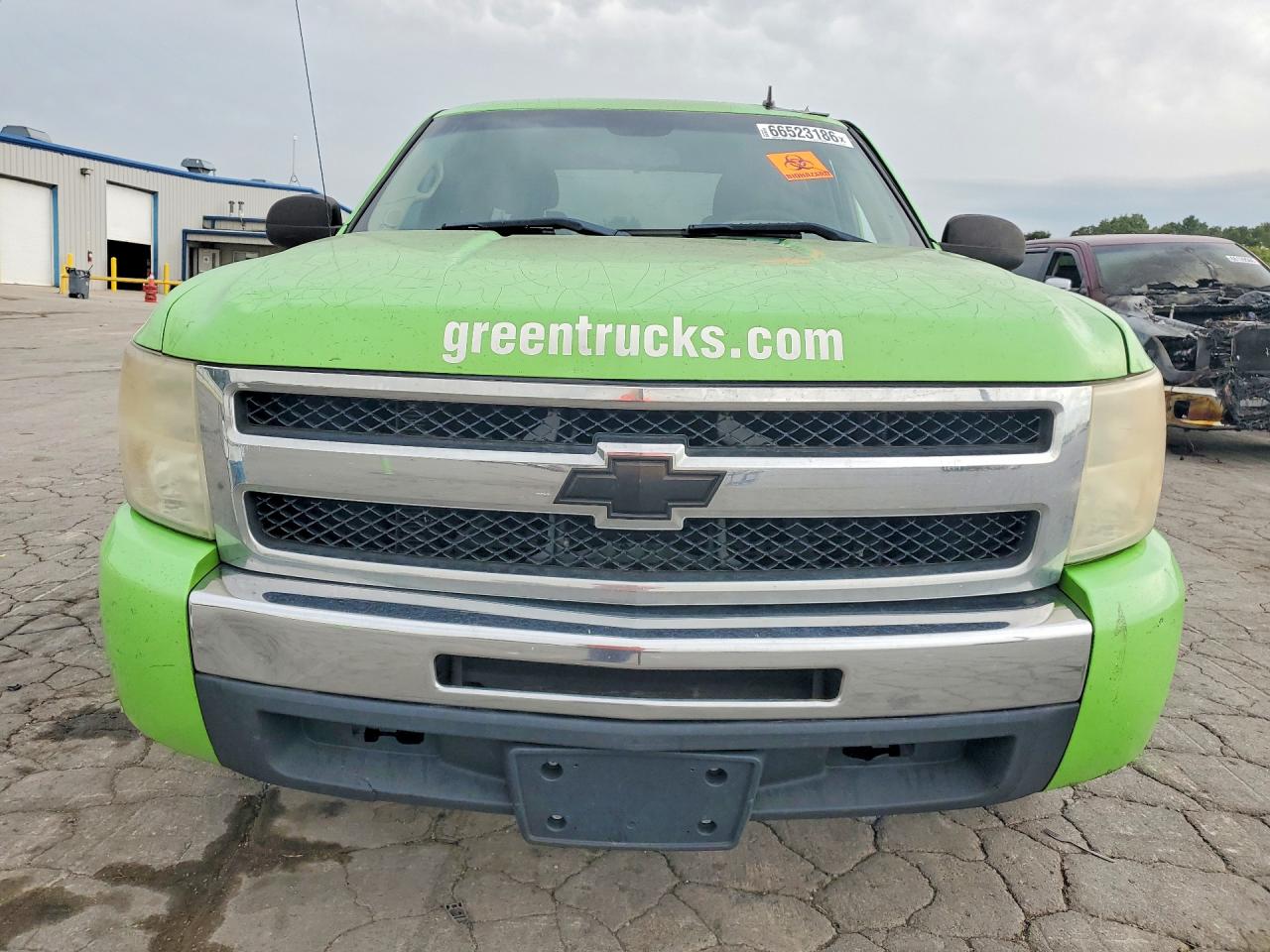 2010 Chevrolet Silverado C1500 Ls Two Tone vin: 1GCSCREA3AZ114352