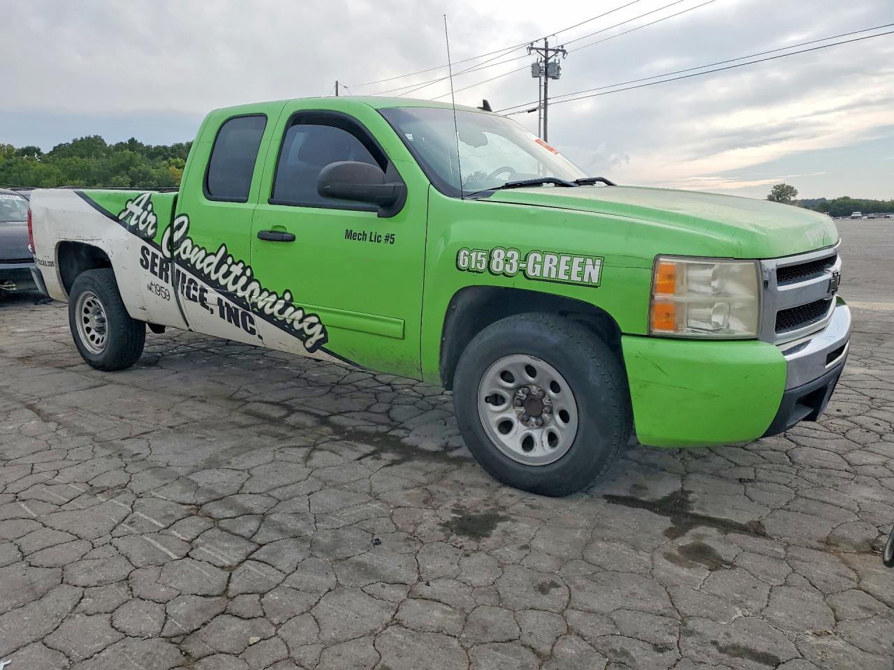 2010 Chevrolet Silverado C1500 Ls Two Tone vin: 1GCSCREA3AZ114352