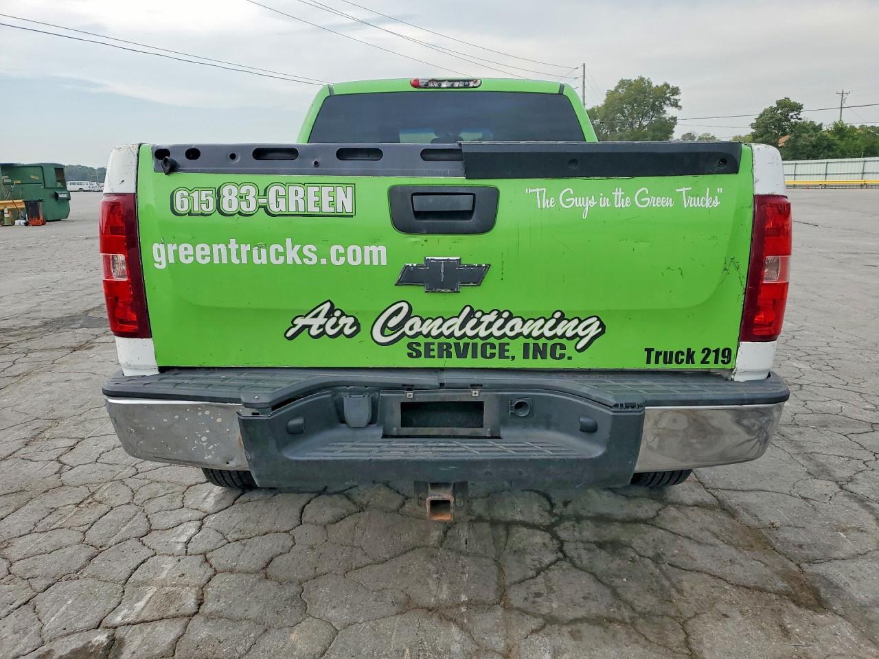 2010 Chevrolet Silverado C1500 Ls Two Tone vin: 1GCSCREA3AZ114352