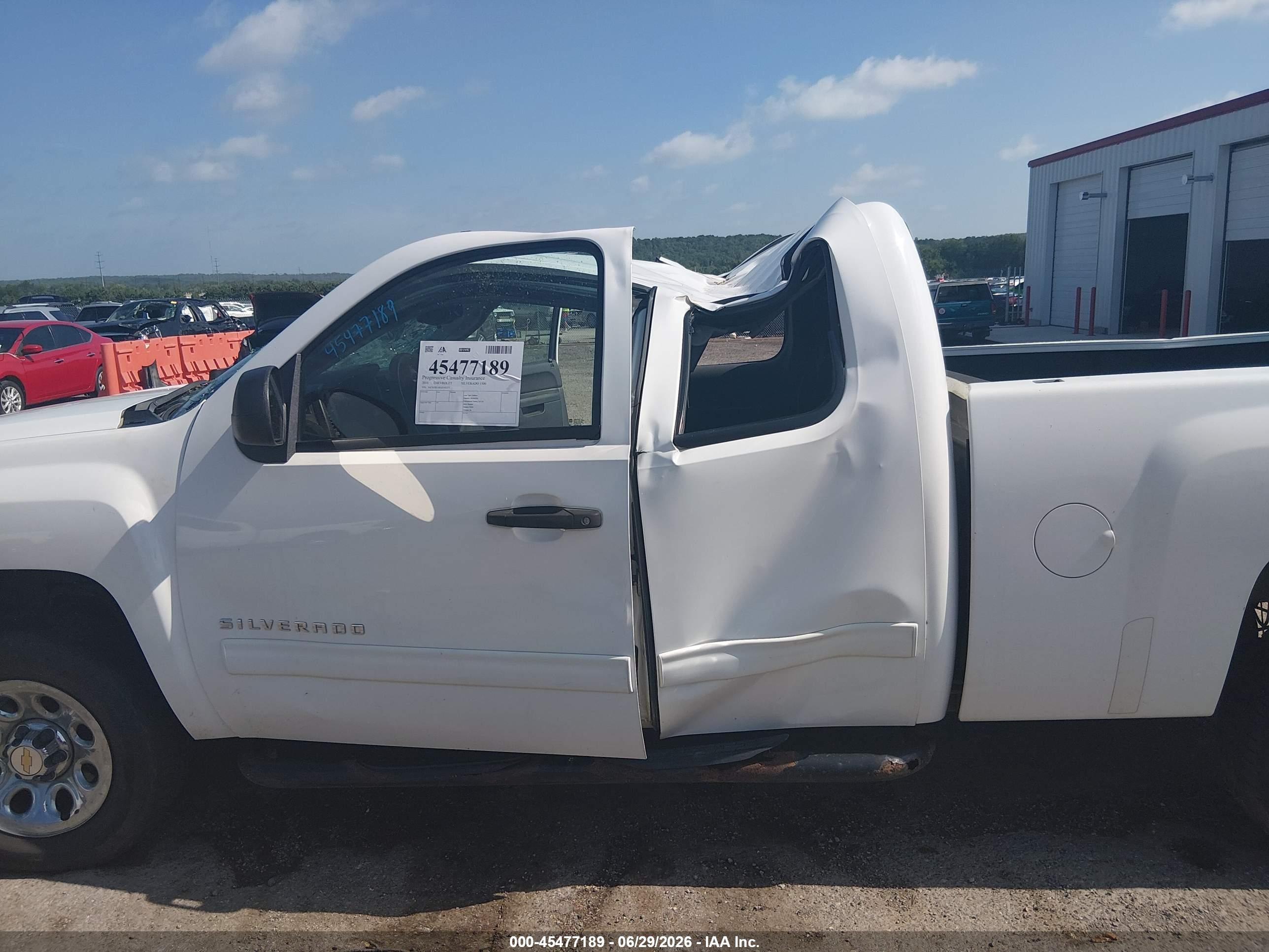 2010 Chevrolet Silverado 1500 Ls White vin: 1GCSCREA8AZ192271