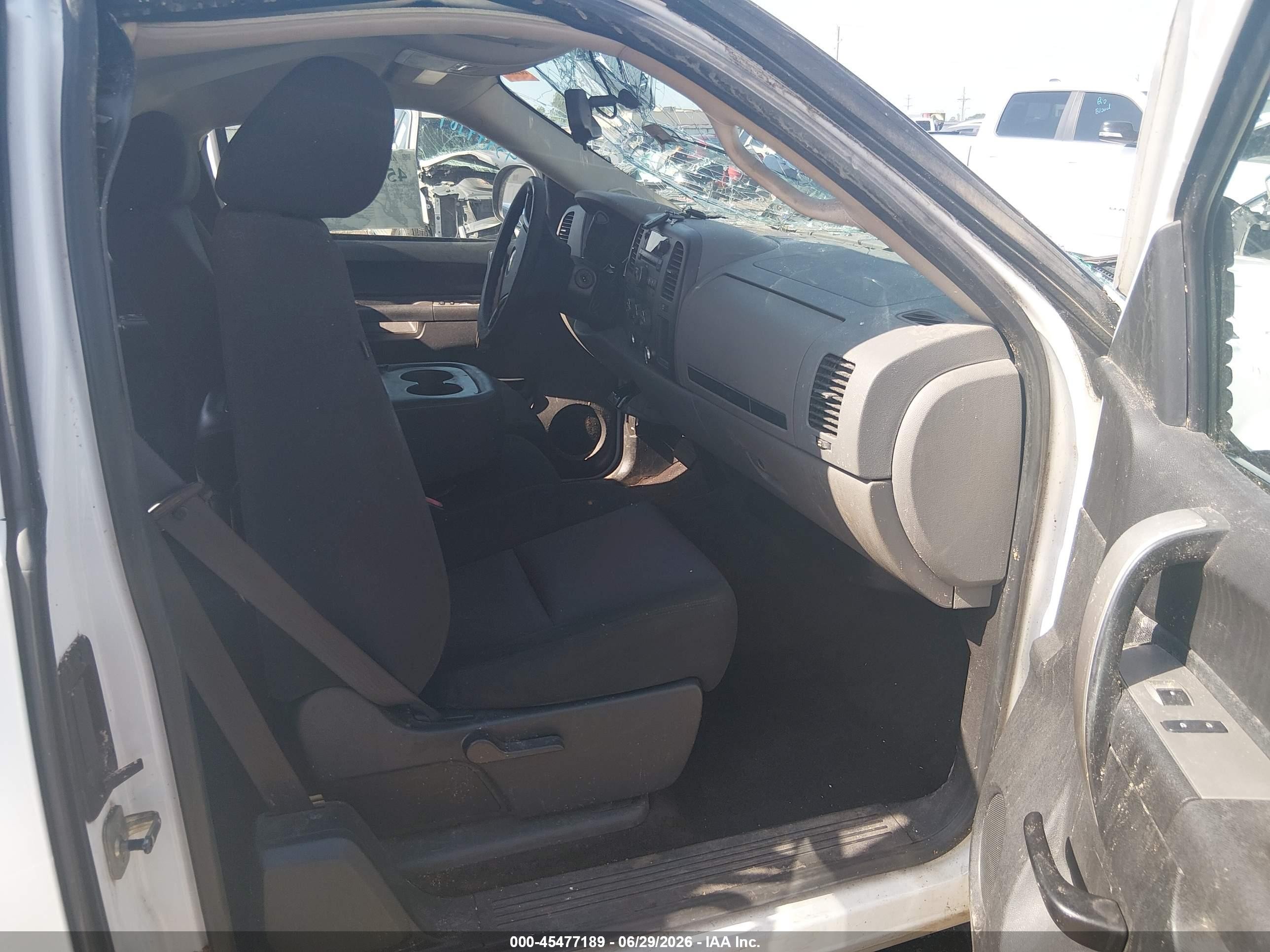2010 Chevrolet Silverado 1500 Ls White vin: 1GCSCREA8AZ192271