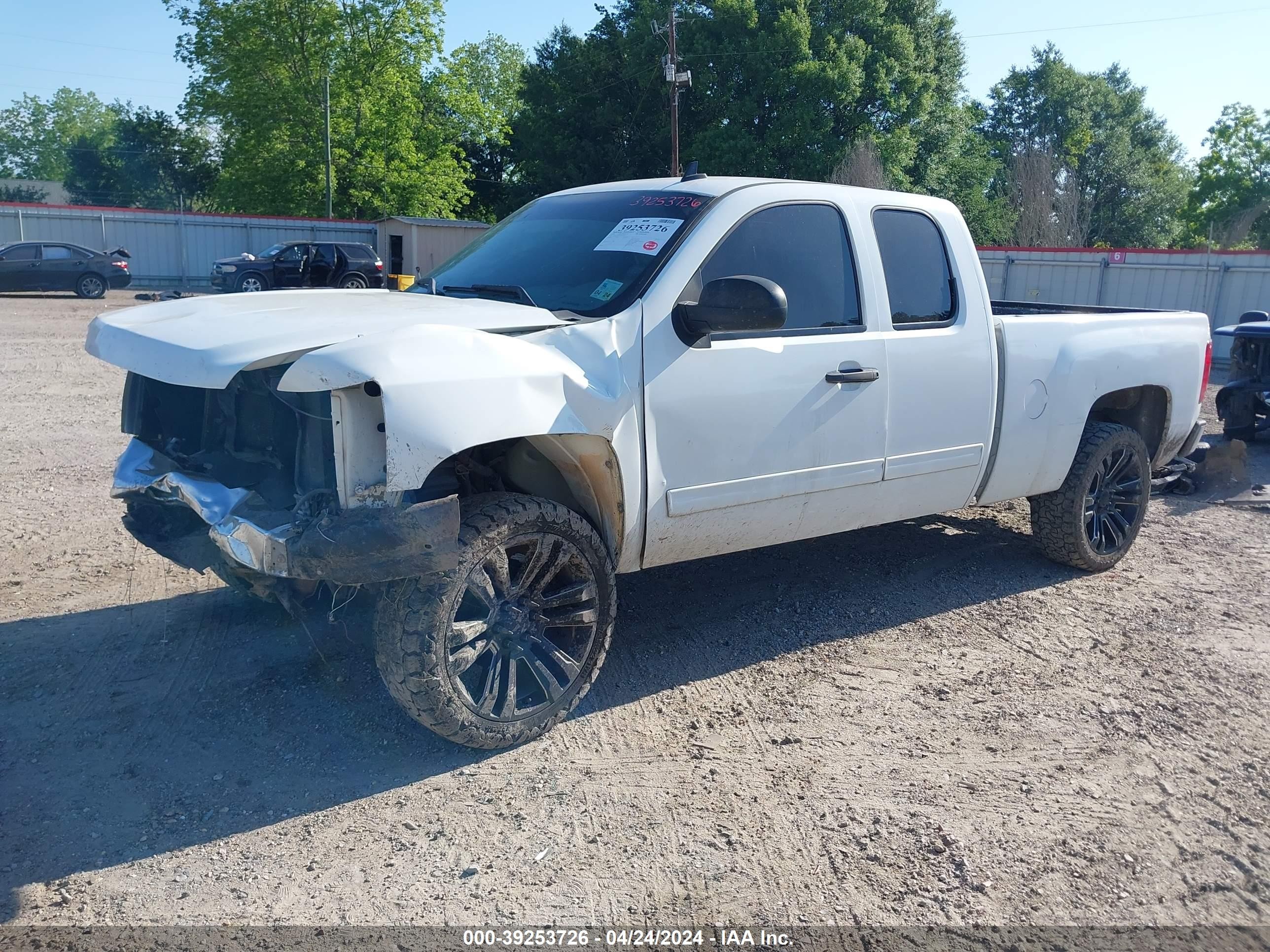 2010 Chevrolet Silverado 1500 Ls White vin: 1GCSCREA9AZ180226