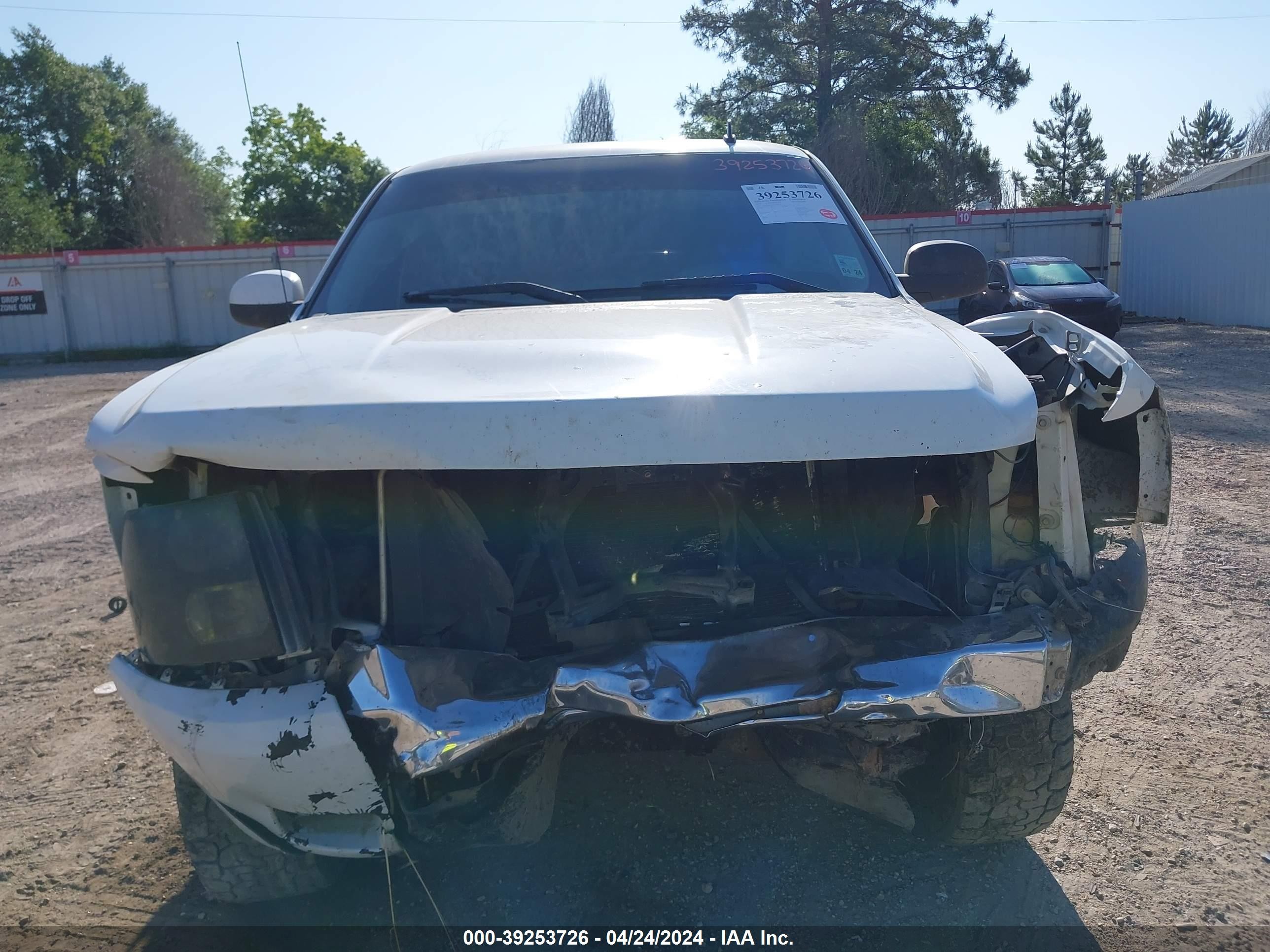 2010 Chevrolet Silverado 1500 Ls White vin: 1GCSCREA9AZ180226