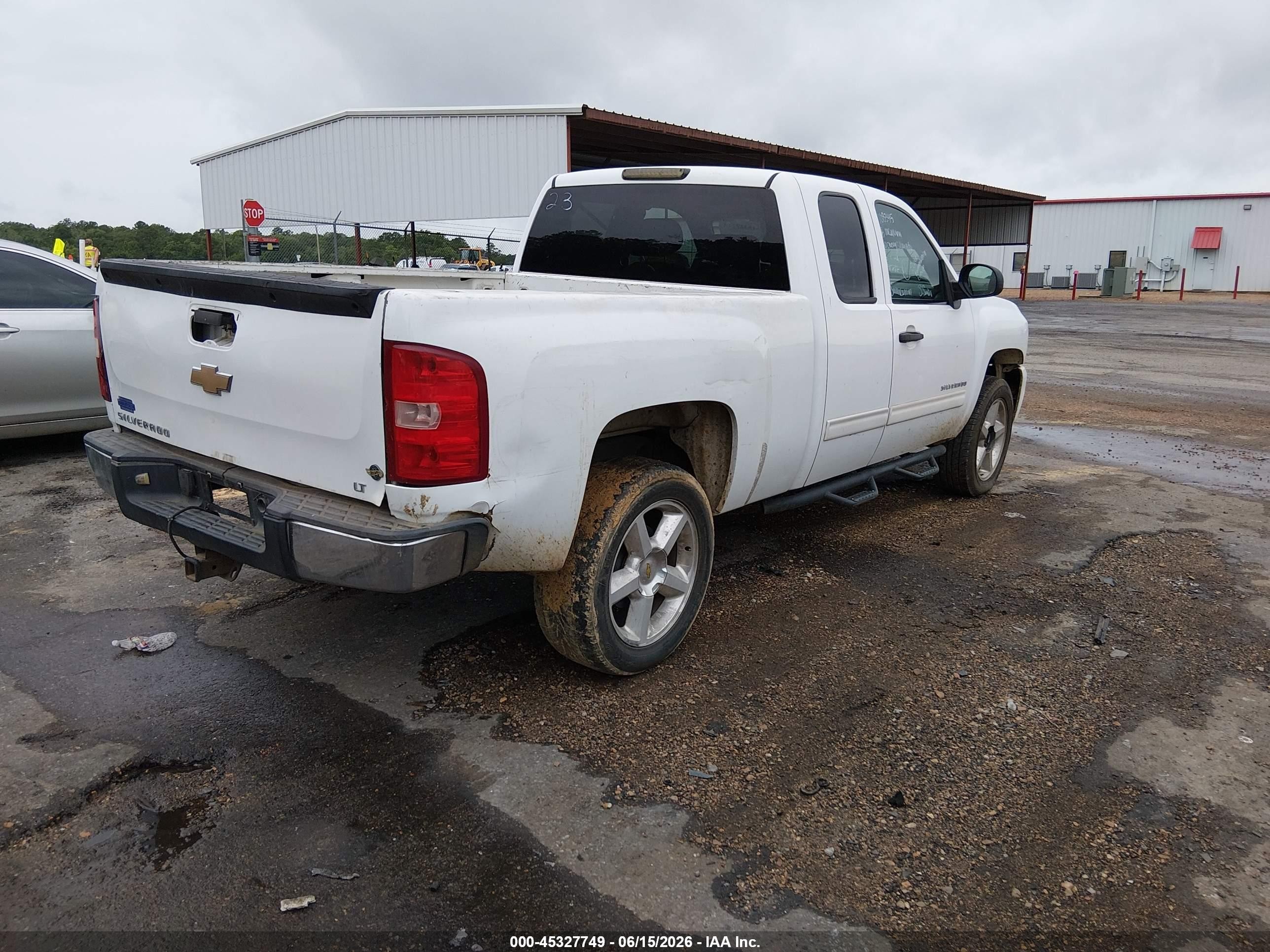 2010 Chevrolet Silverado 1500 Lt White vin: 1GCSCSE00AZ108345