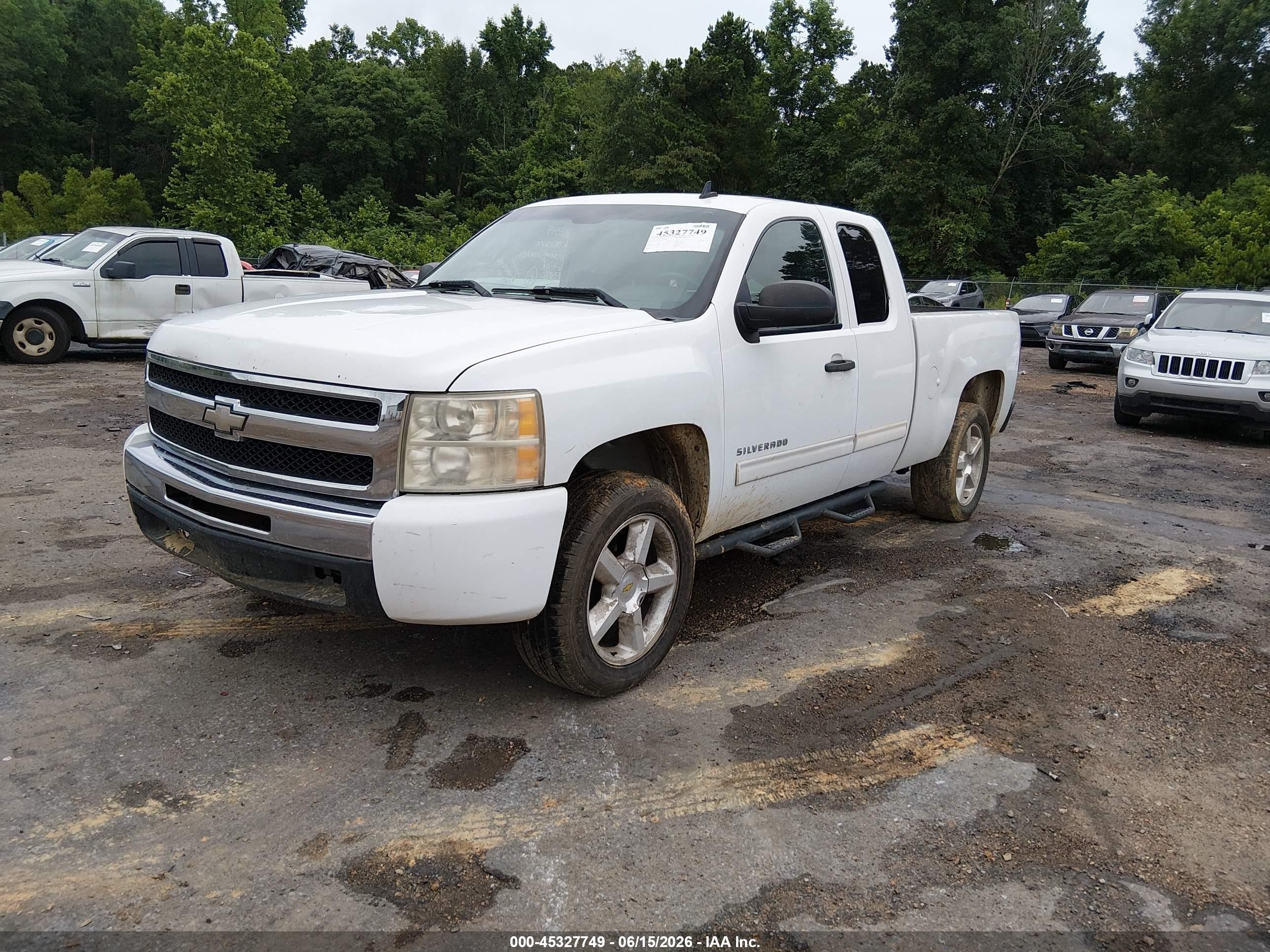 2010 Chevrolet Silverado 1500 Lt White vin: 1GCSCSE00AZ108345