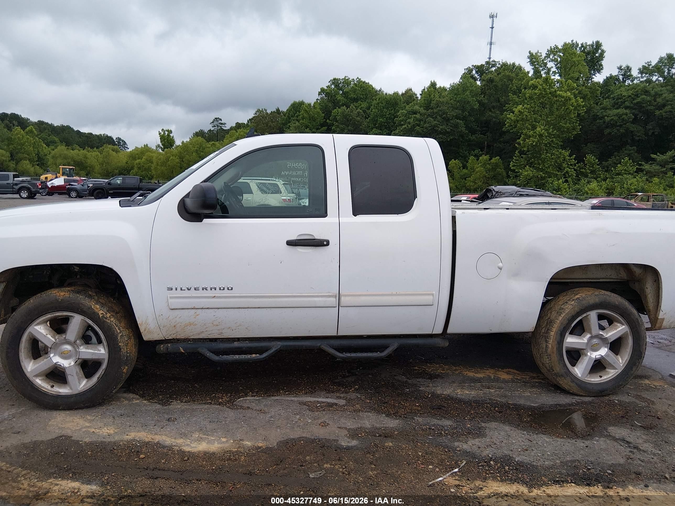 2010 Chevrolet Silverado 1500 Lt White vin: 1GCSCSE00AZ108345