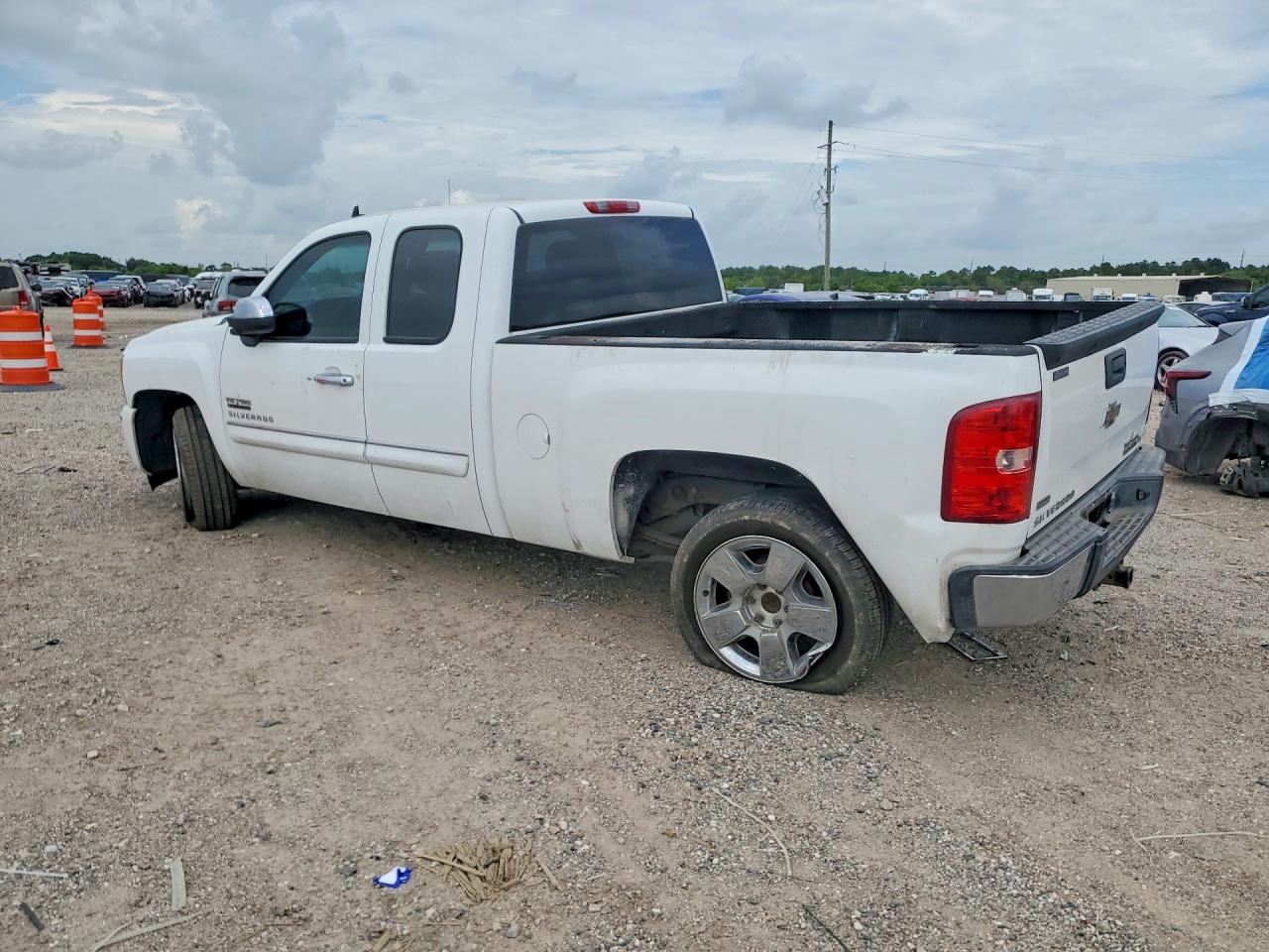 2010 Chevrolet Silverado C1500 Lt Белый vin: 1GCSCSE00AZ281086