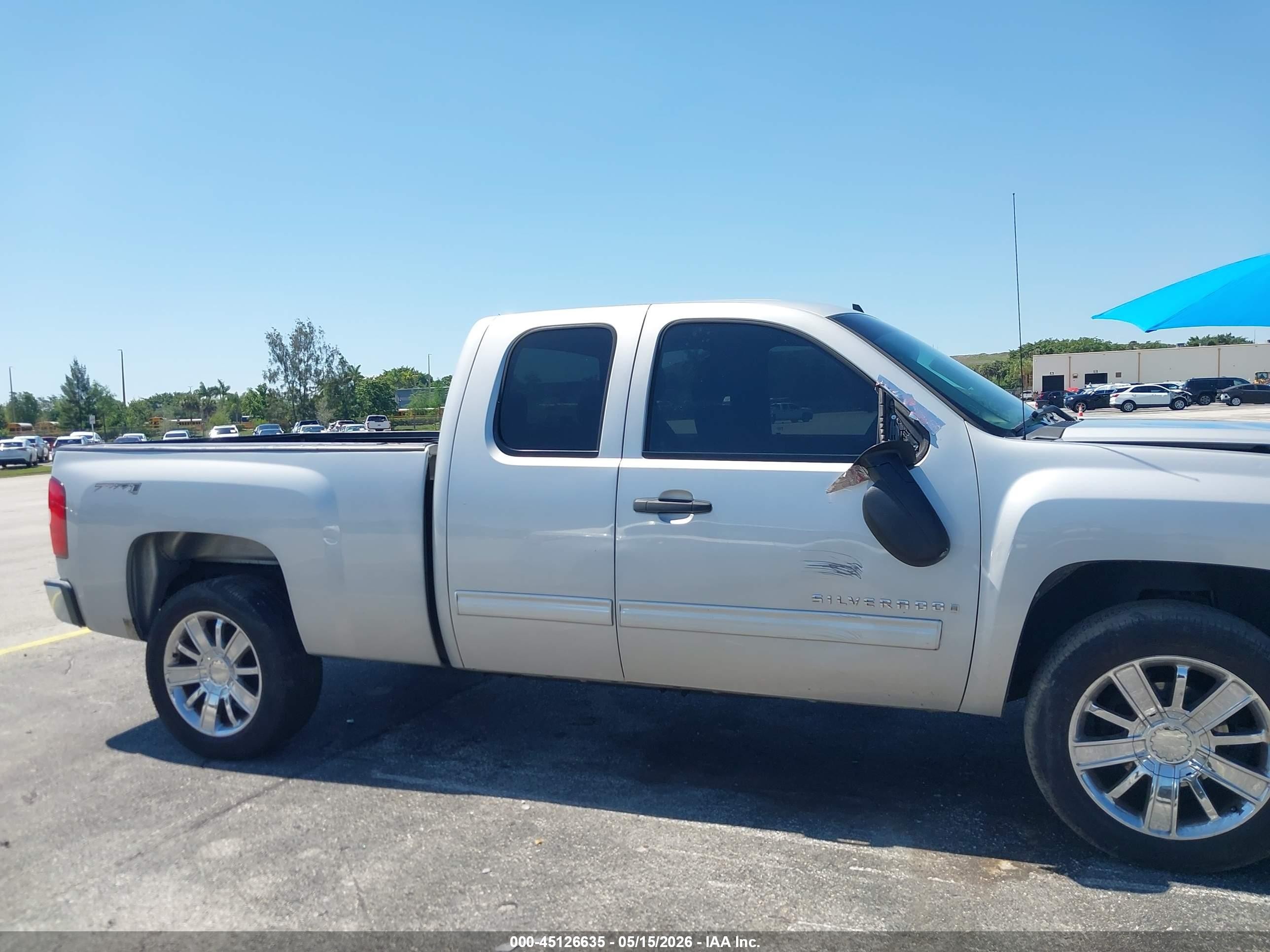 2010 Chevrolet Silverado 1500 Lt Silver vin: 1GCSCSE01AZ247335
