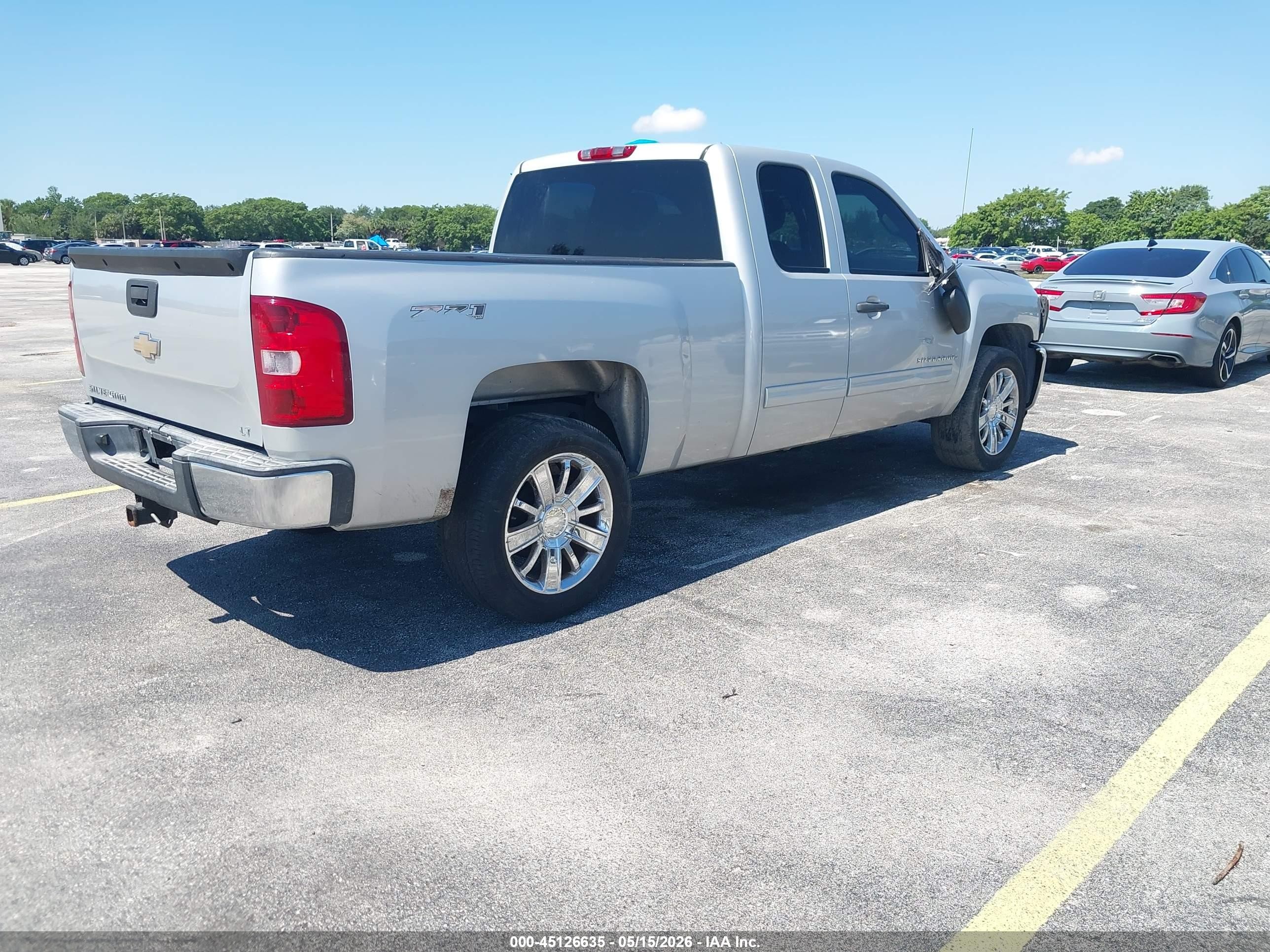 2010 Chevrolet Silverado 1500 Lt Silver vin: 1GCSCSE01AZ247335