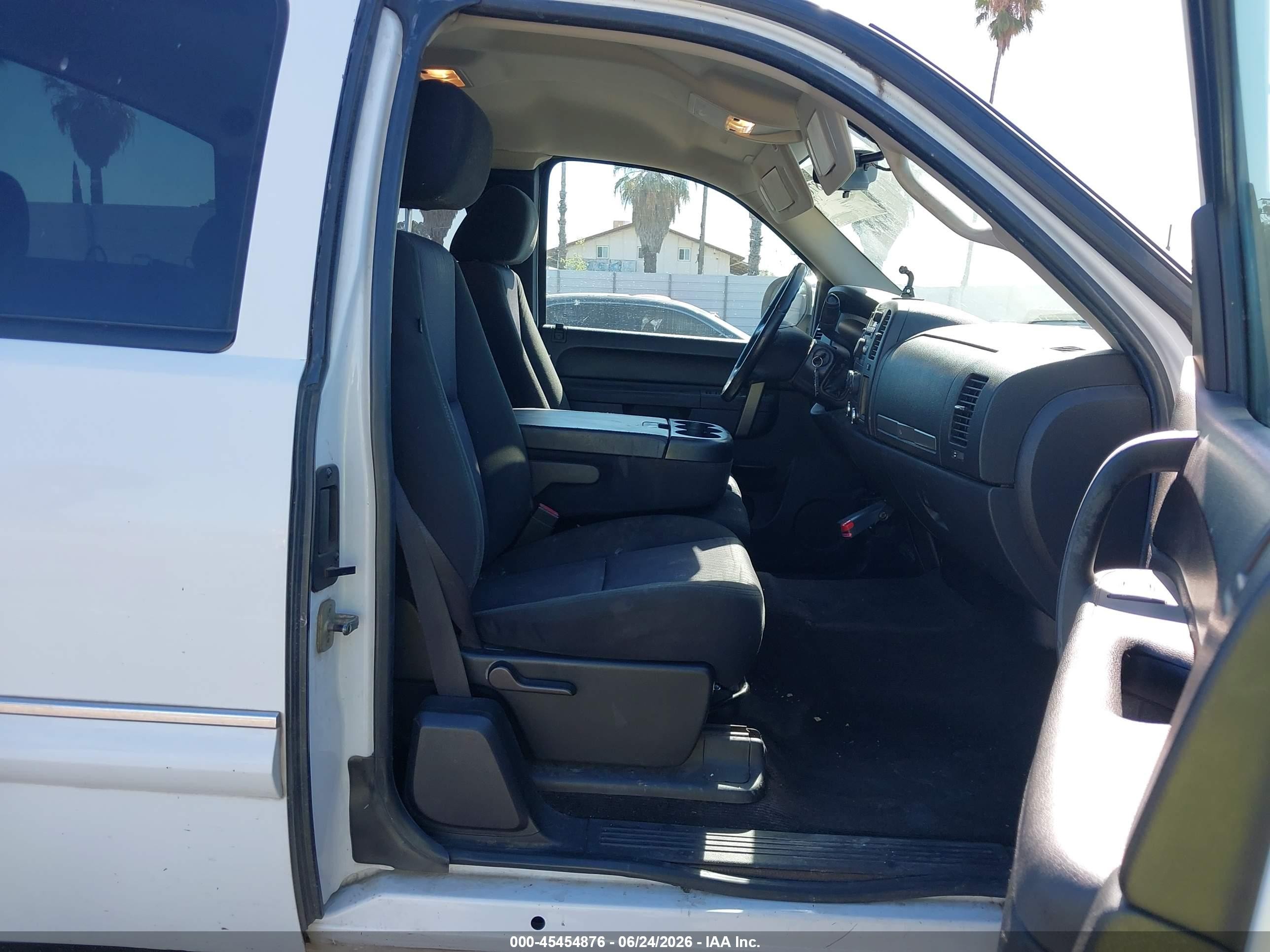 2010 Chevrolet Silverado 1500 Lt White vin: 1GCSCSE09AZ250841