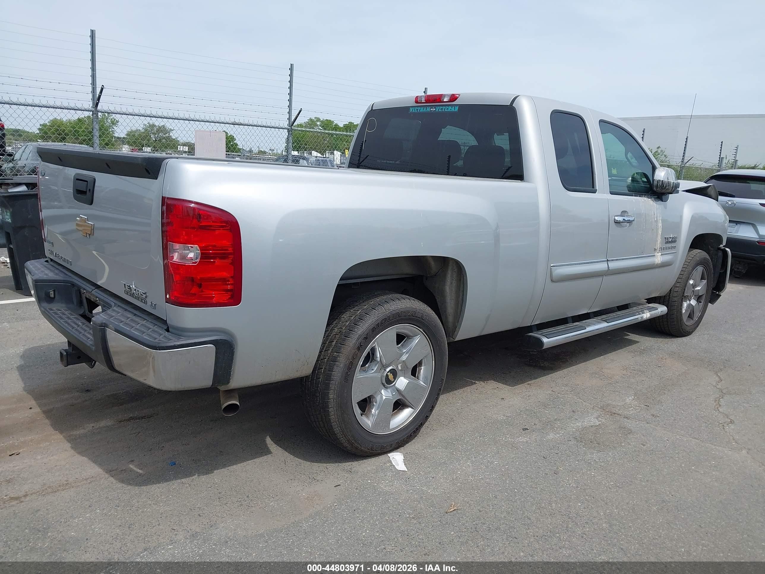 2010 Chevrolet Silverado 1500 Lt Silver vin: 1GCSCSE0XAZ175311