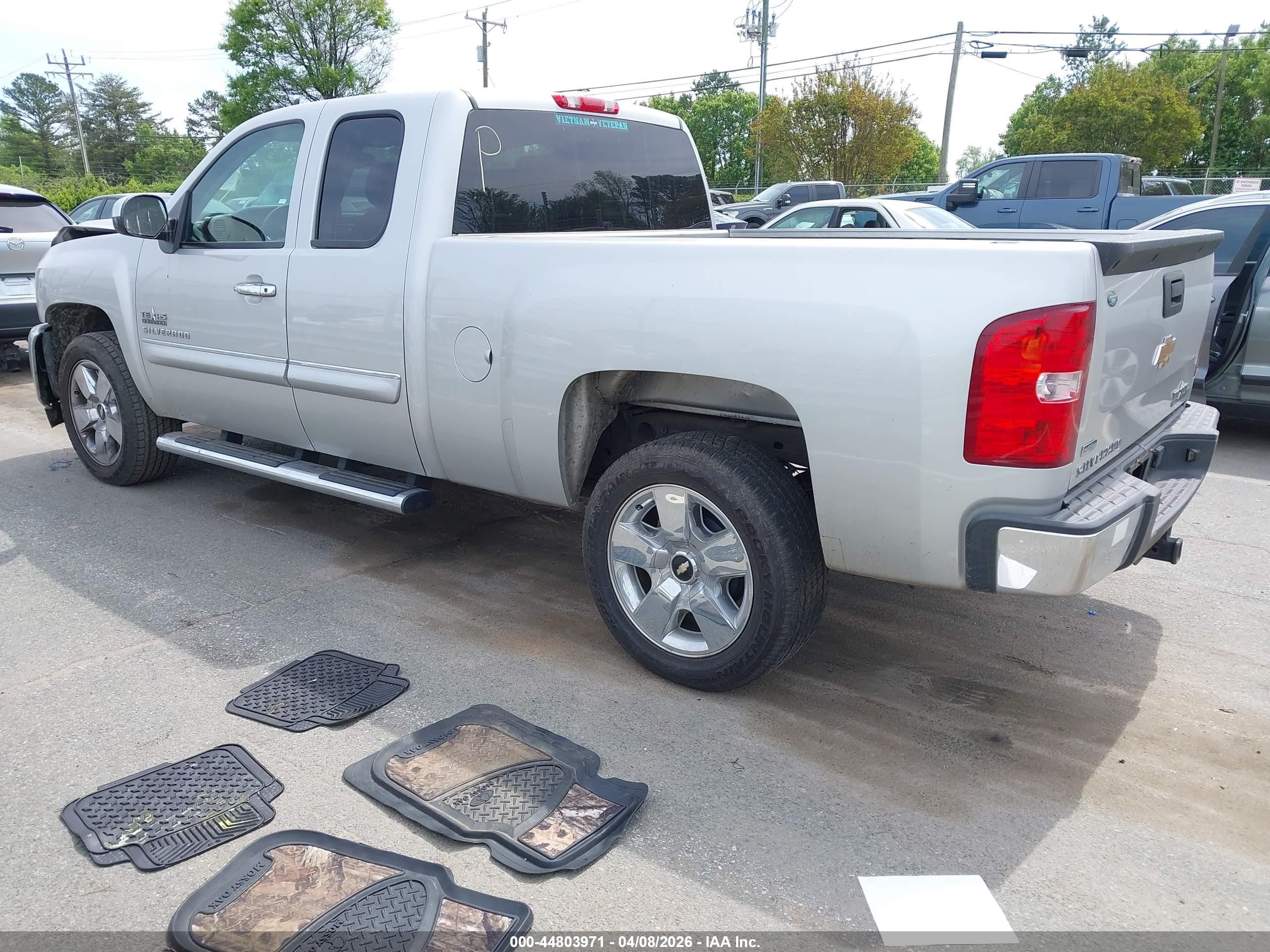 2010 Chevrolet Silverado 1500 Lt Silver vin: 1GCSCSE0XAZ175311