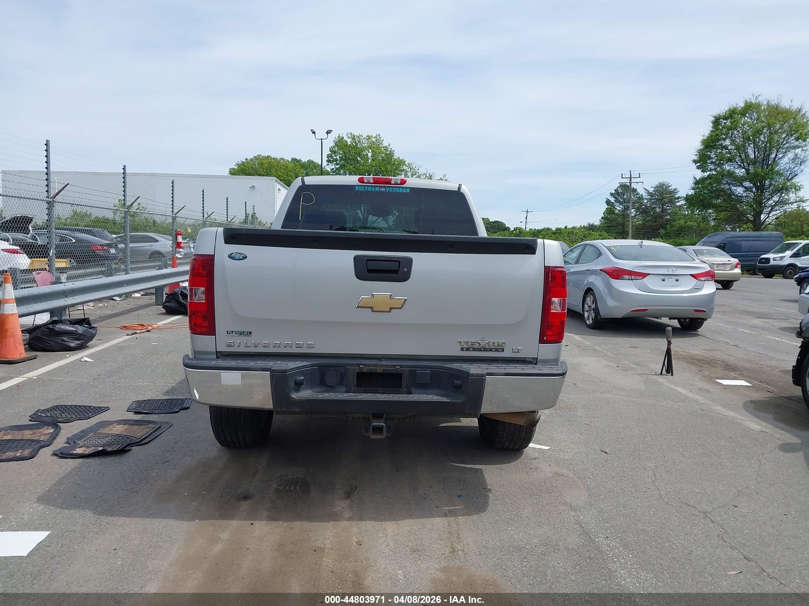 2010 Chevrolet Silverado 1500 Lt Silver vin: 1GCSCSE0XAZ175311
