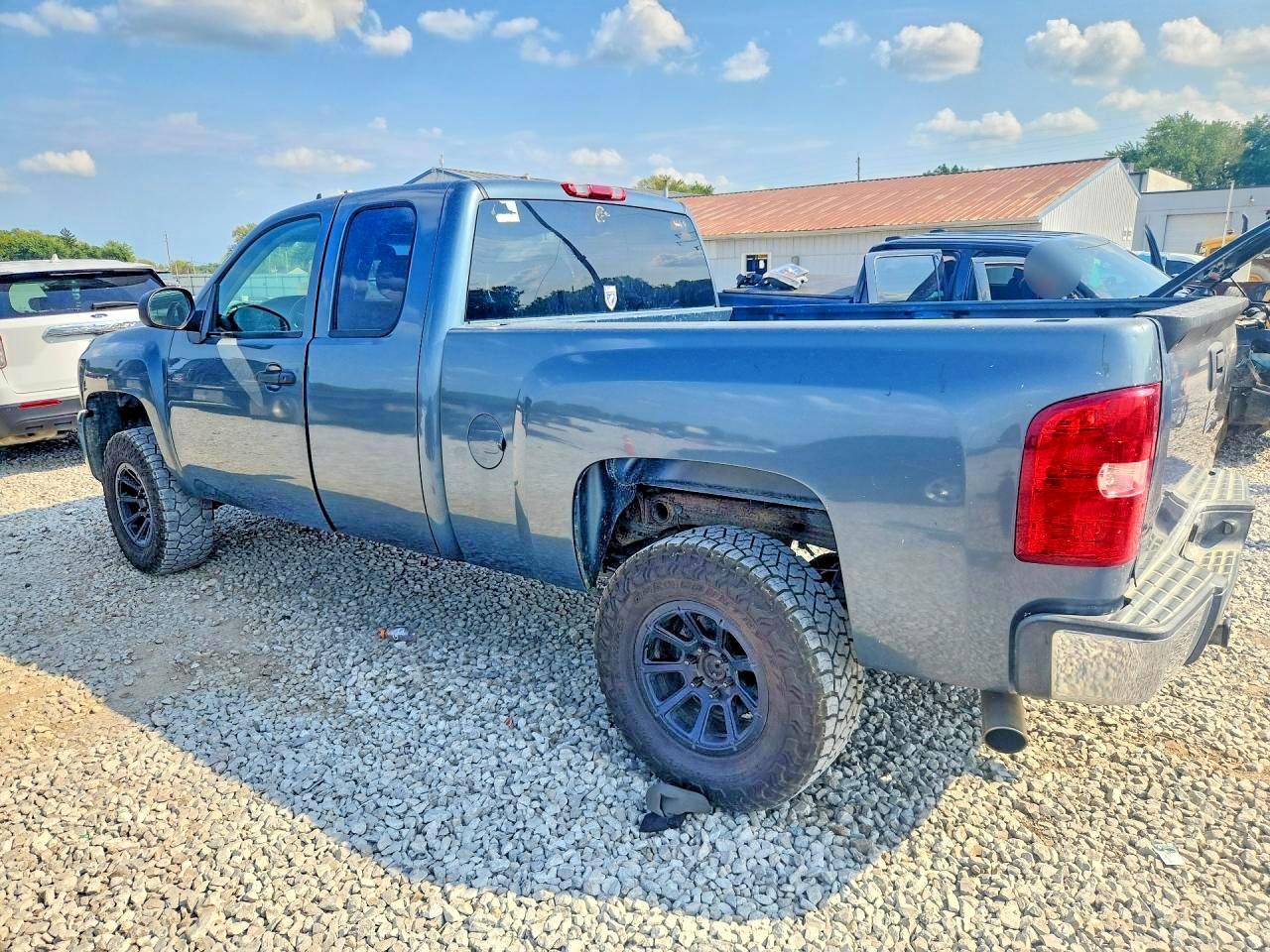 2010 Chevrolet Silverado C1500 Lt Blue vin: 1GCSCSEA8AZ291728