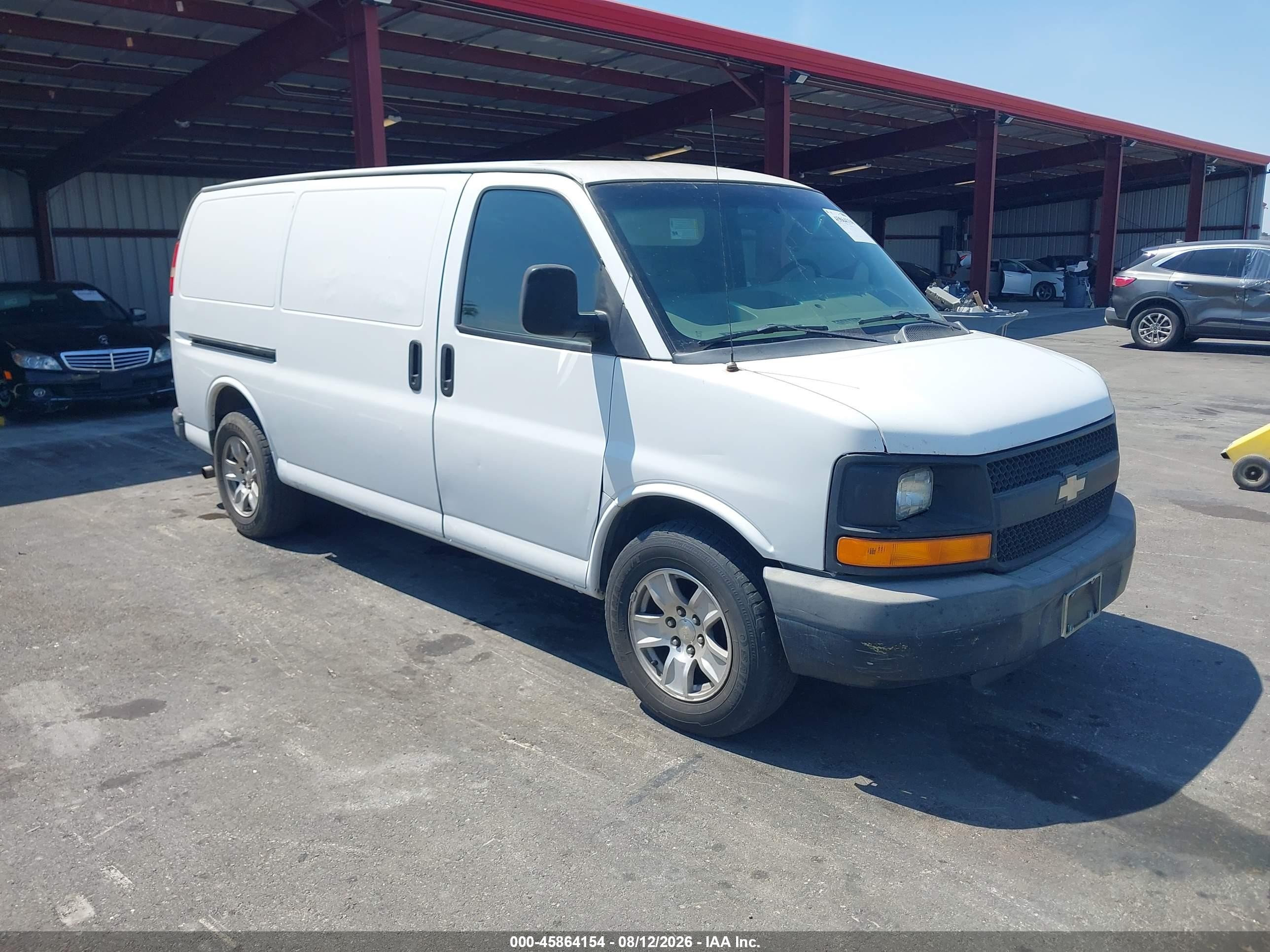2013 Chevrolet Express 1500 Work Van White vin: 1GCSGAF40D1193206