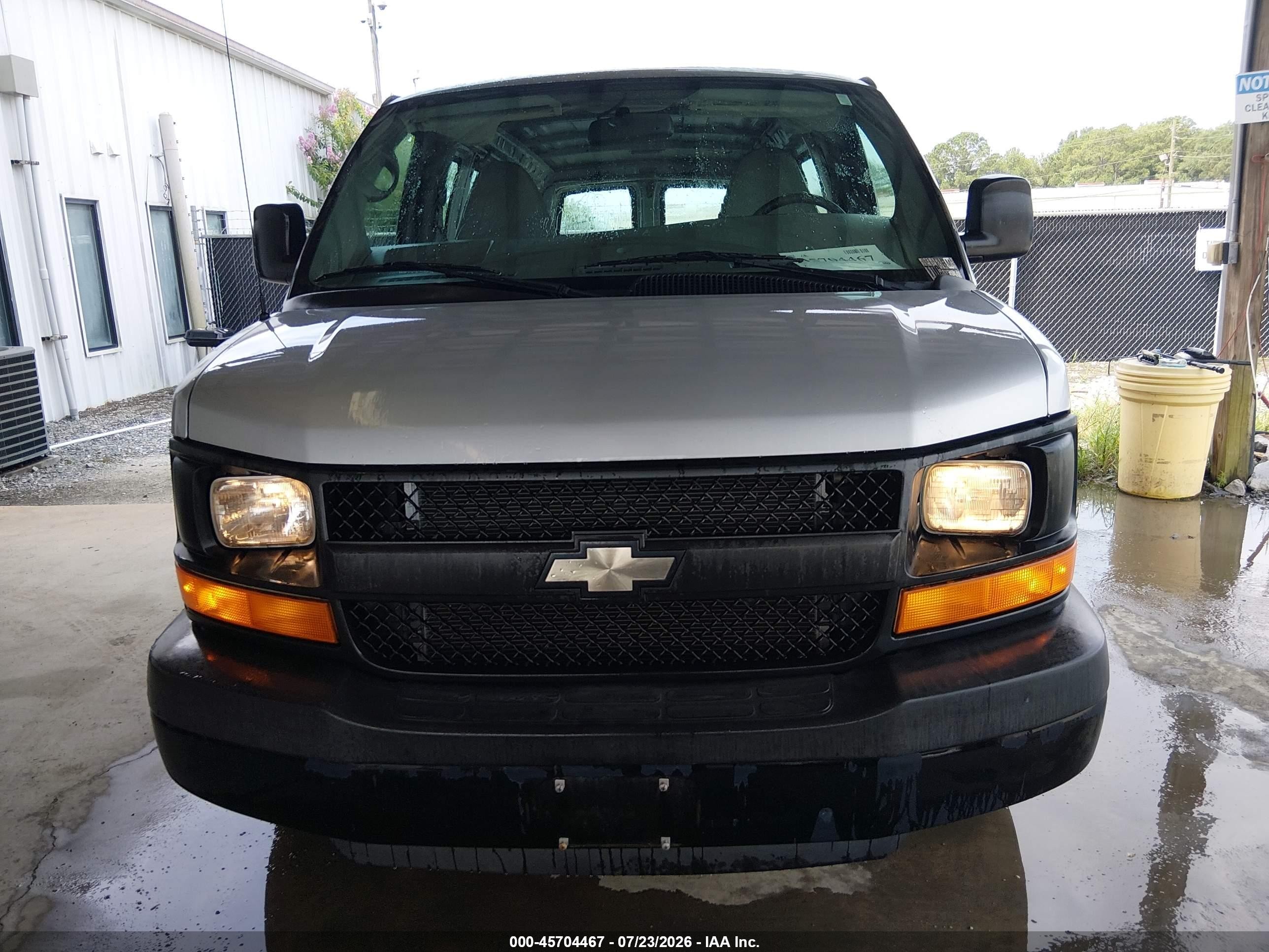 2014 Chevrolet Express 1500 Work Van Silver vin: 1GCSGAF42E1188459